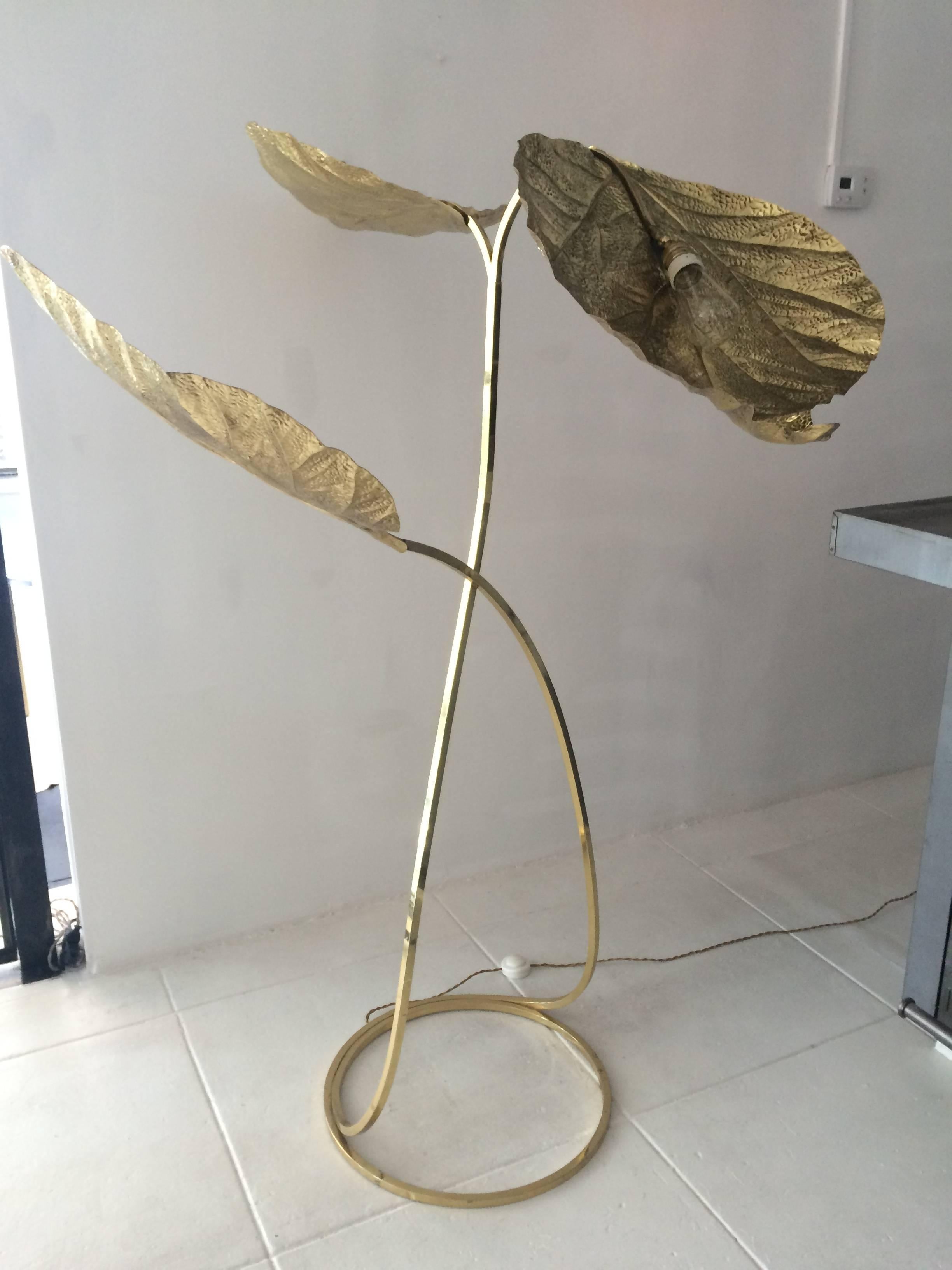 Tomaso Barbi Brass Leaf Italian Floor Lamp In Excellent Condition In Los Angeles, CA