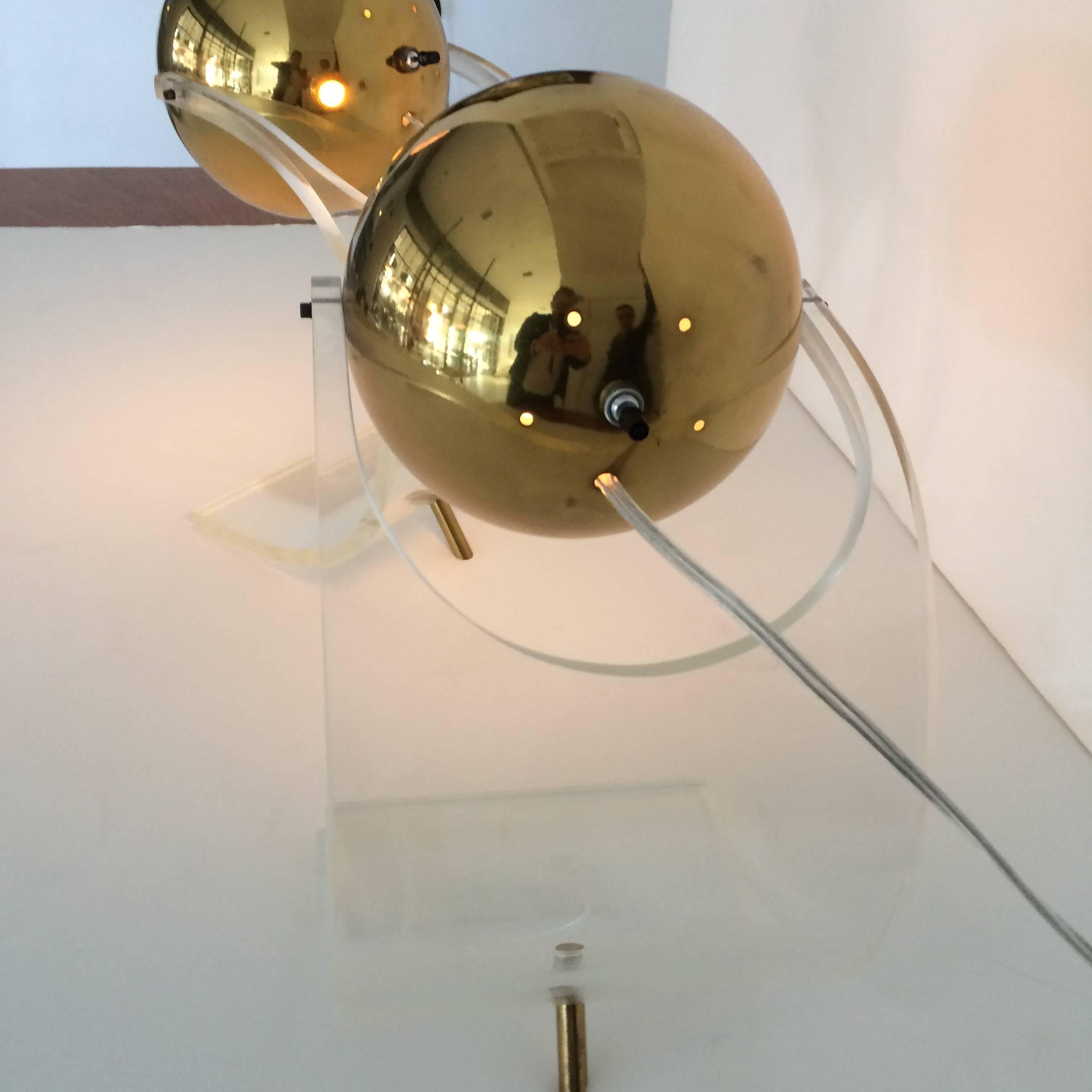 Rare Pair of Table Lamps by Robert Sonneman 1