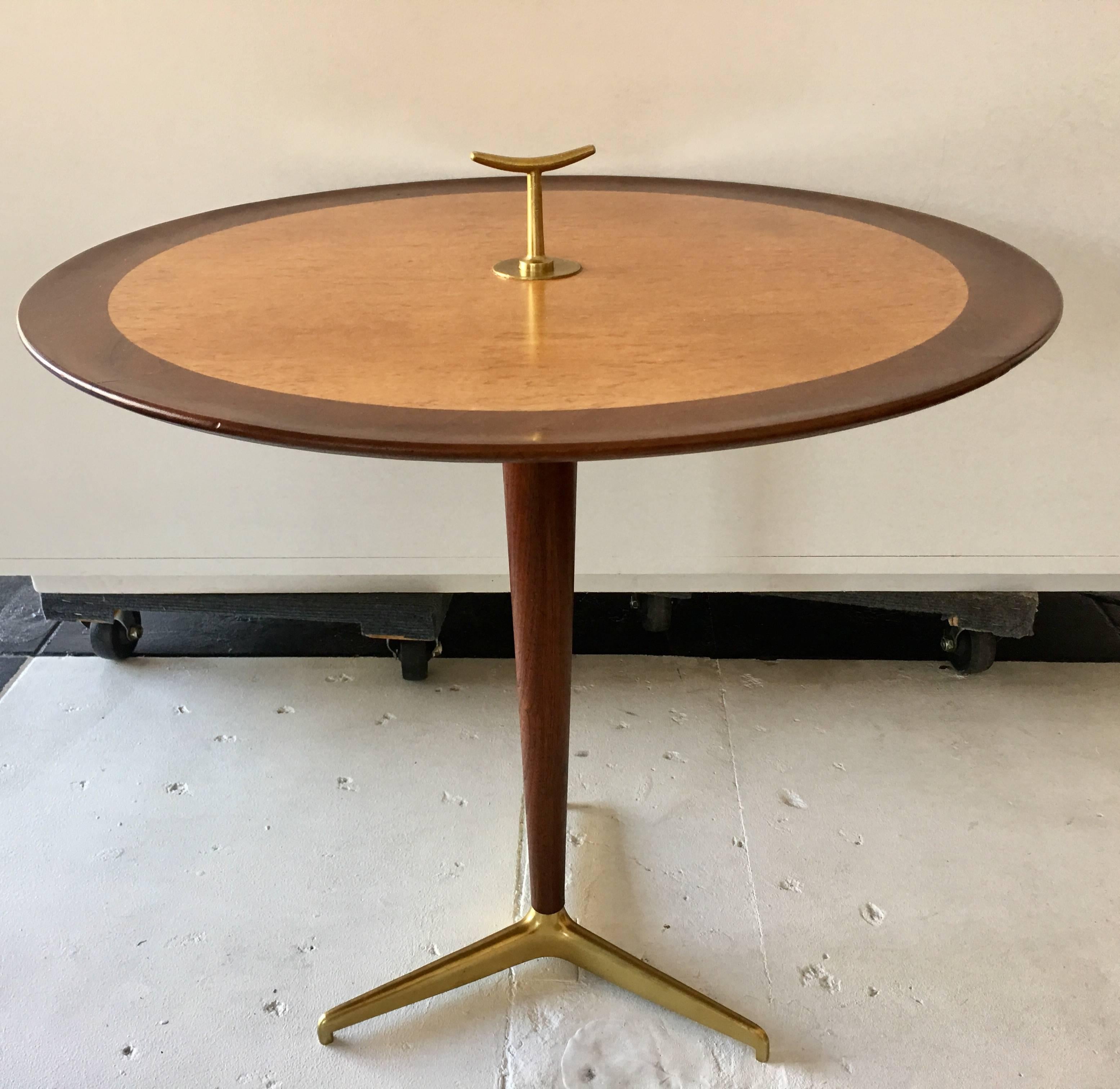 Edward Wormley snack and occasional table, model 4856. Signed with paper manufacturer's label to underside 'Made by Dunbar Furn’. Corporation Berne, Indiana. Signed with applied gold rectangular manufacturer's label to underside 'Dunbar Berne,