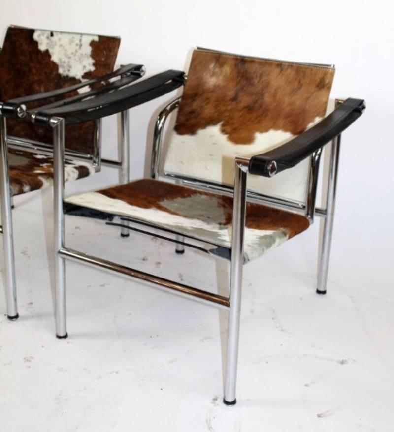 Pair of Le Corbusier Chairs In Excellent Condition In Los Angeles, CA