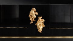 Aparador flotante escultural de edición limitada en ébano brillante con pan de oro de 24 quilates - 1/2