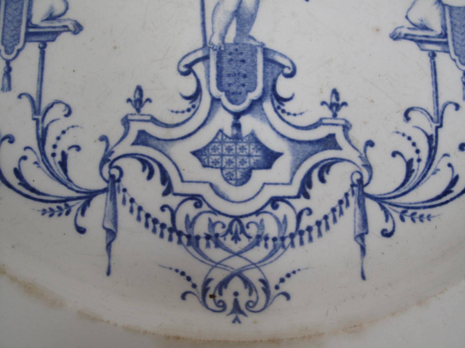 18th Century French Moustiers Faience Charger 2