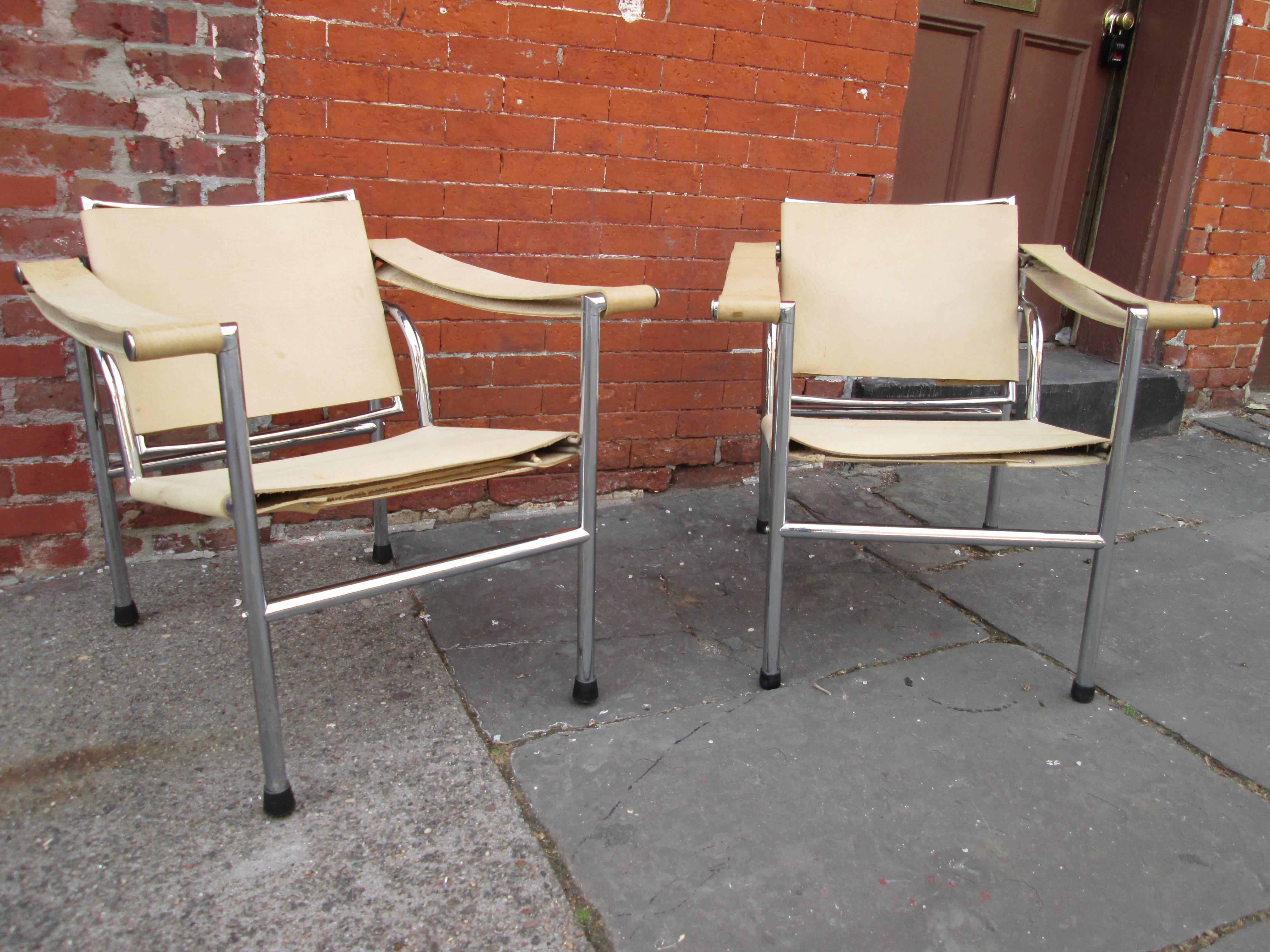 Pair of Modern Armchairs in the Manner of Le Corbusier by Charlotte Perriand In Fair Condition In Brooklyn, NY