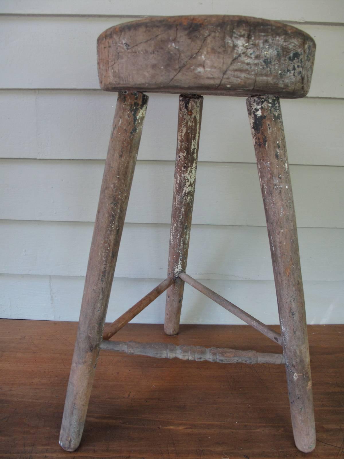 Early 20th century American farm stool. 

Base measures 16