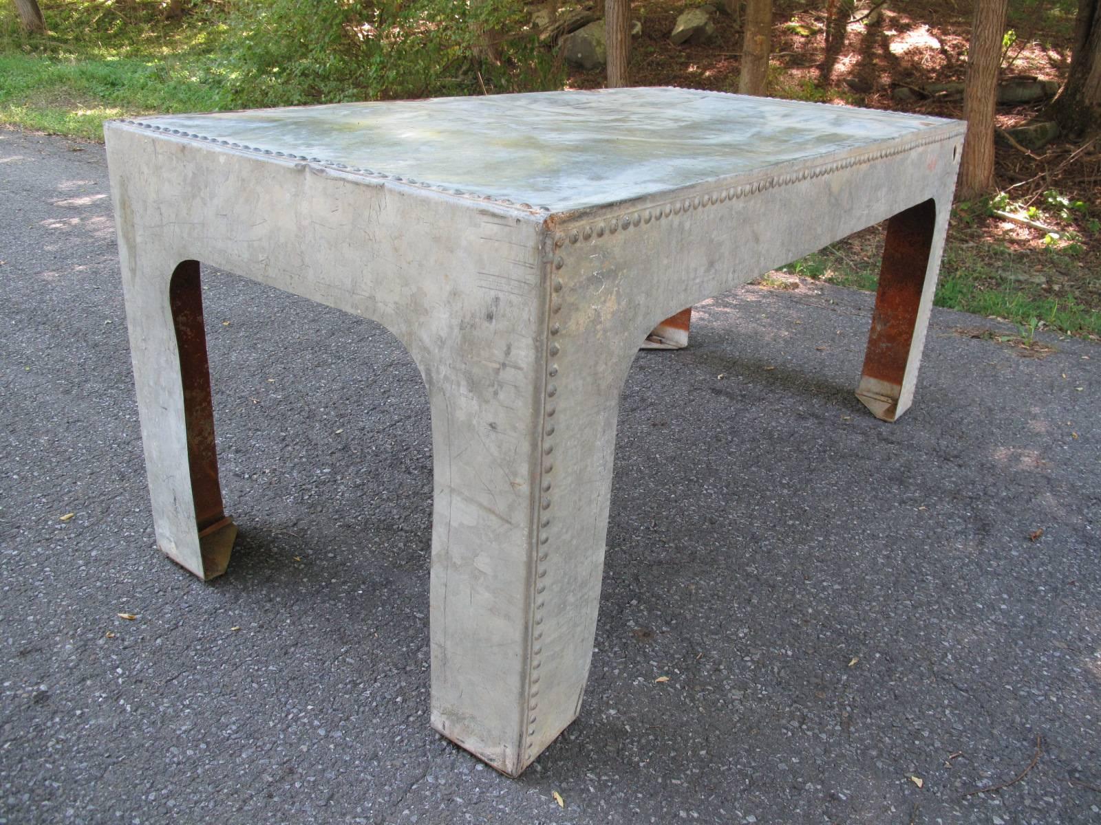 English Stockade Tank Galvanized Table In Good Condition In Brooklyn, NY