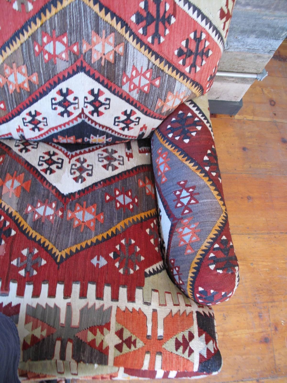 George Smith Sofa with Kilim In Fair Condition In Brooklyn, NY