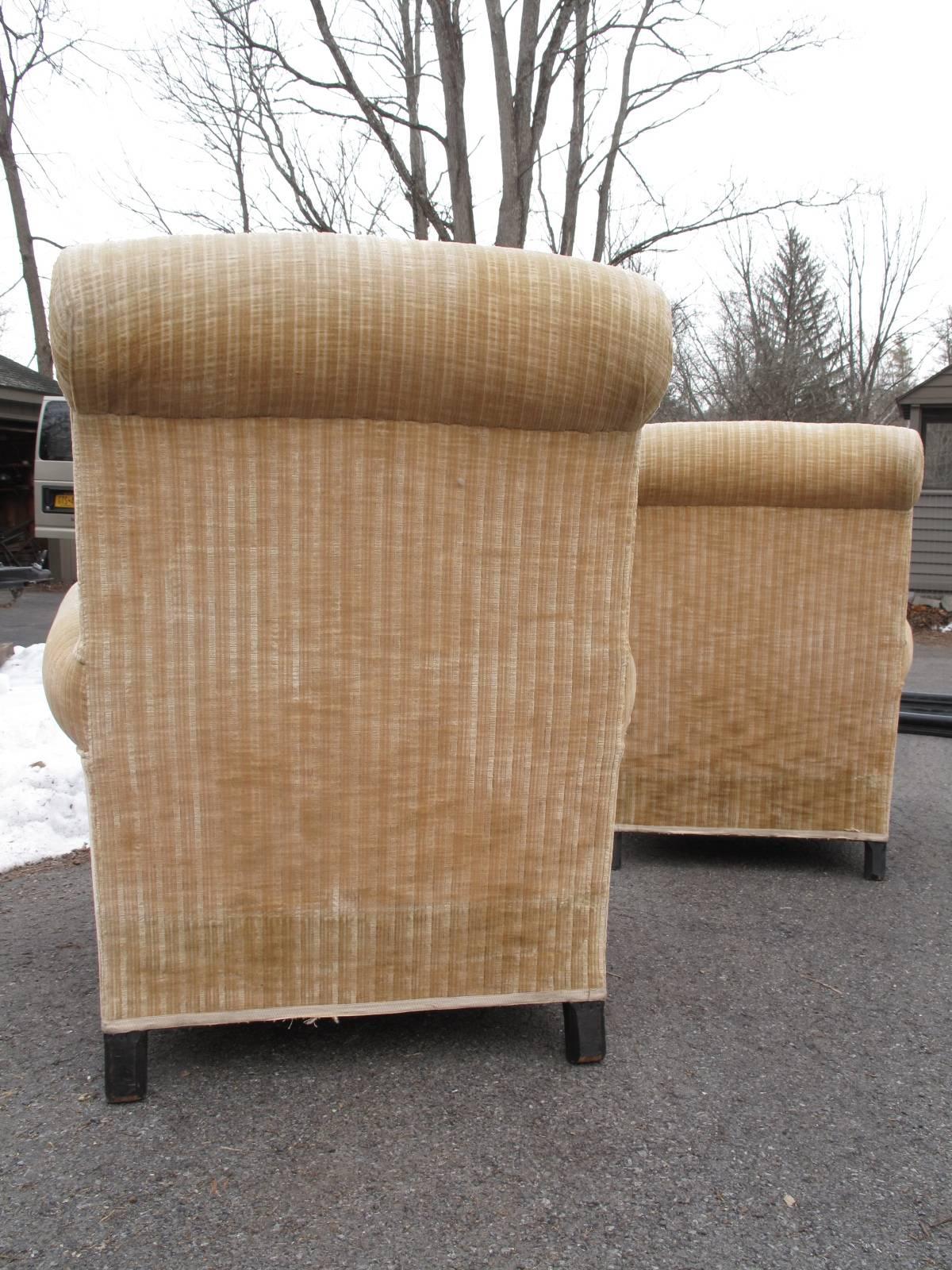 Pair of Napoleon III Velvet Armchairs In Good Condition In Brooklyn, NY