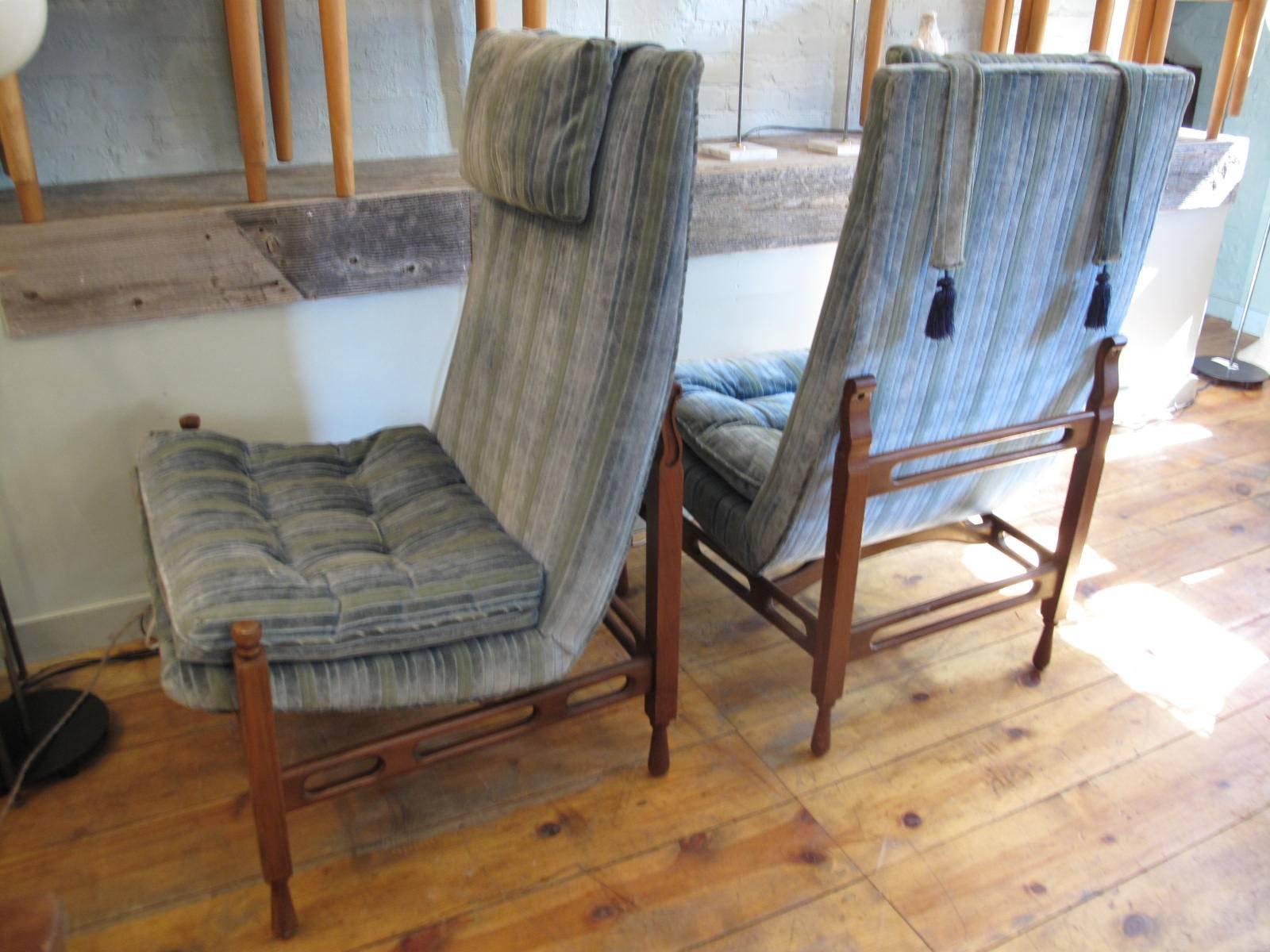 20th Century American High Back Chairs In Good Condition In Brooklyn, NY
