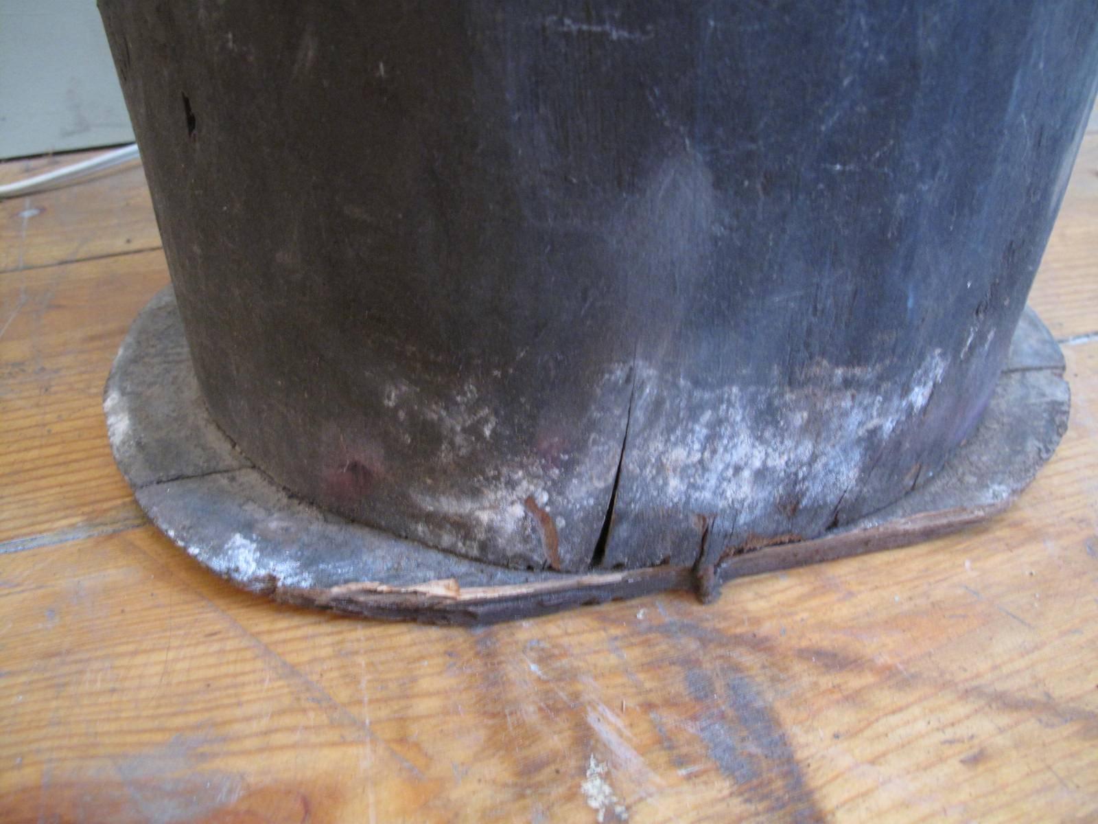 Hand Hewn Wood Vessel In Fair Condition In Brooklyn, NY