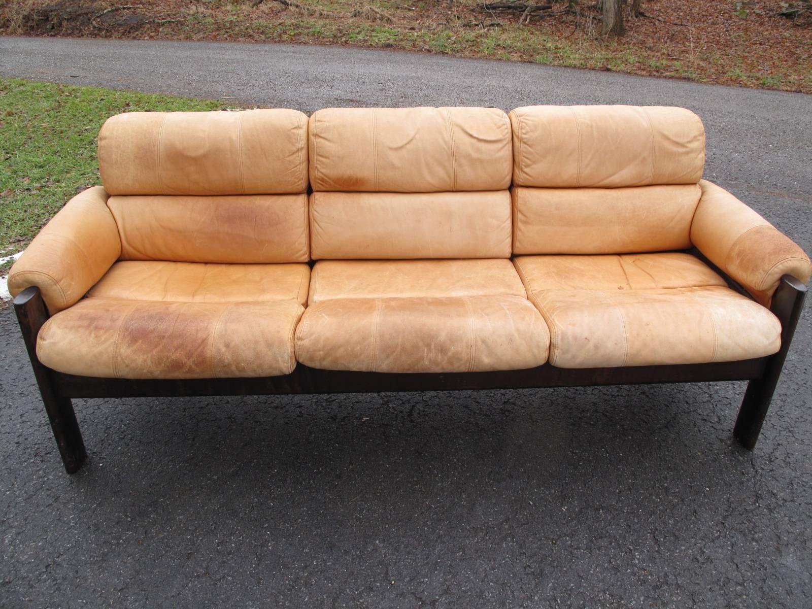 Mid-20th Century Danish Rosewood Sofa with Leather Cushions