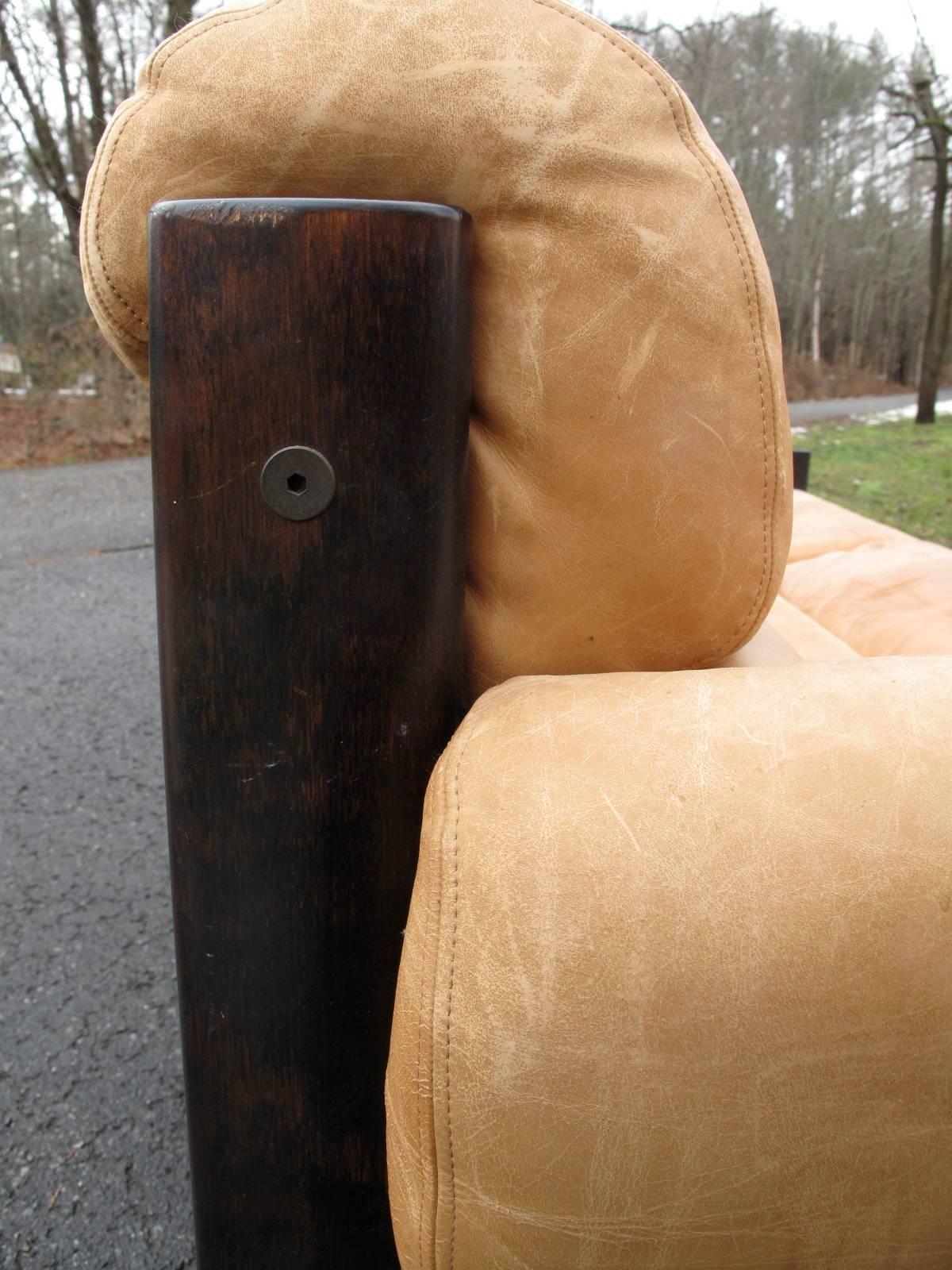 Danish Rosewood Sofa with Leather Cushions 3