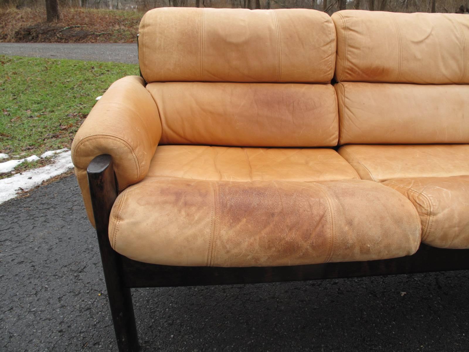 Danish Rosewood Sofa with Leather Cushions 5