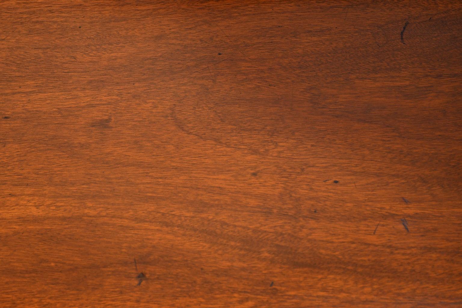 Queen Ann Round Tilt-Top, Tripod Tea Table in Mahogany, New England, circa 1790 8