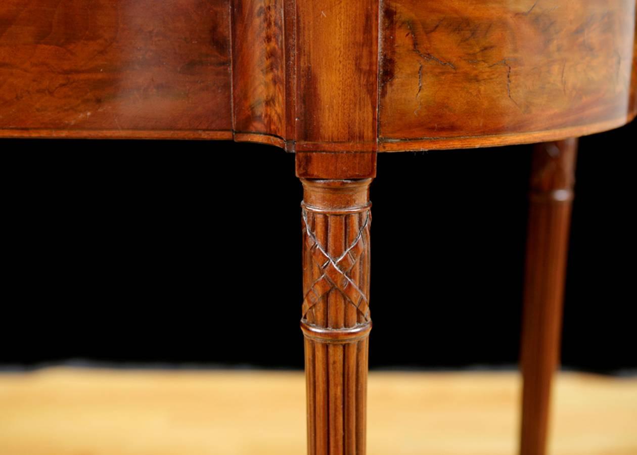 19th Century American Sheraton D-Form Game Table in Mahogany with Reeded Legs, circa 1815
