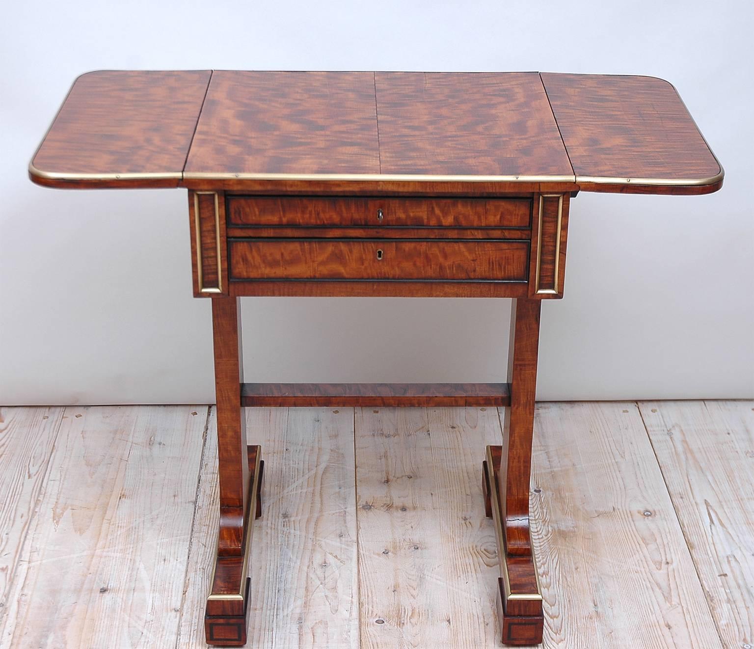19th Century Small English Regency Pembroke Work Table in Highly Figured Plum Mahogany 
