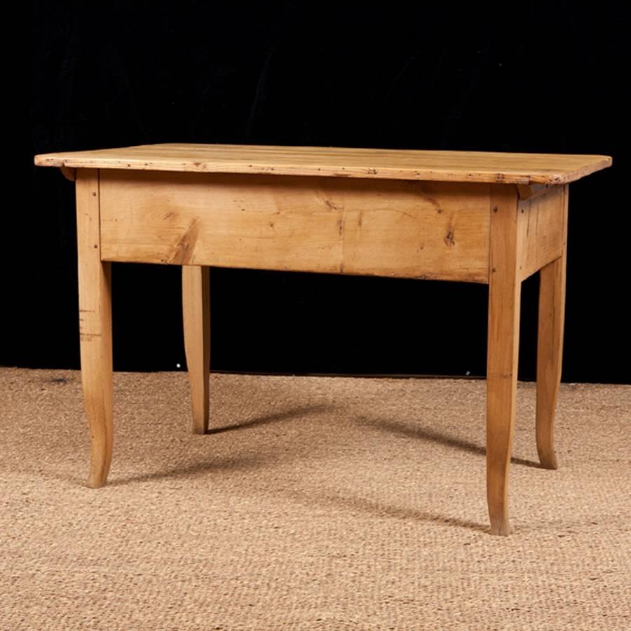 Early 19th Century Biedermeier Country Pine Work Table with Drawer, circa 1825