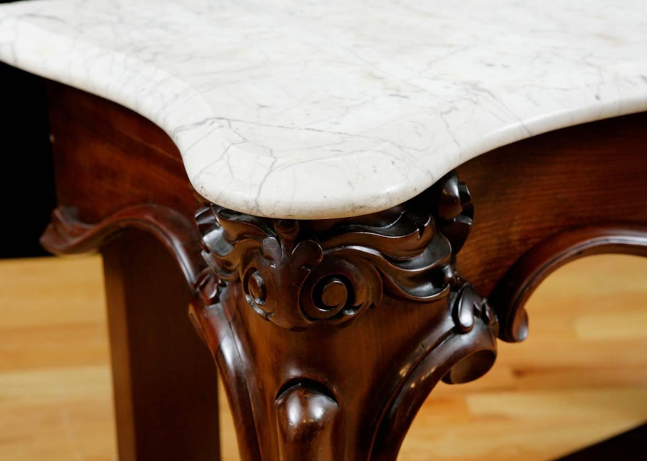 Rococo Revival American Console Table in Mahogany with White Marble Top, circa 1835 For Sale