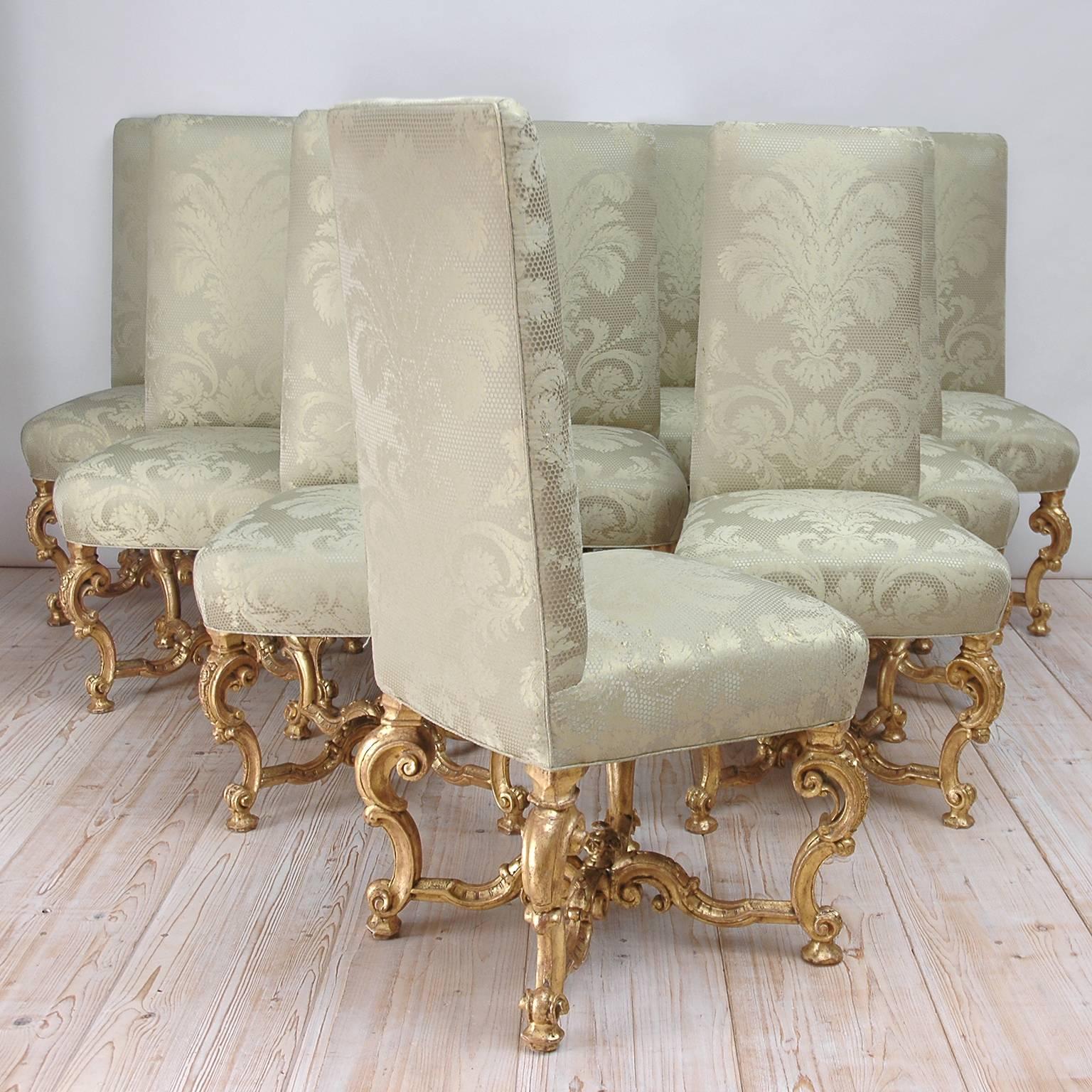 Set of Ten (10) Venetian Dining Chairs in Carved and Gilded Wood with Upholstery In Good Condition In Miami, FL