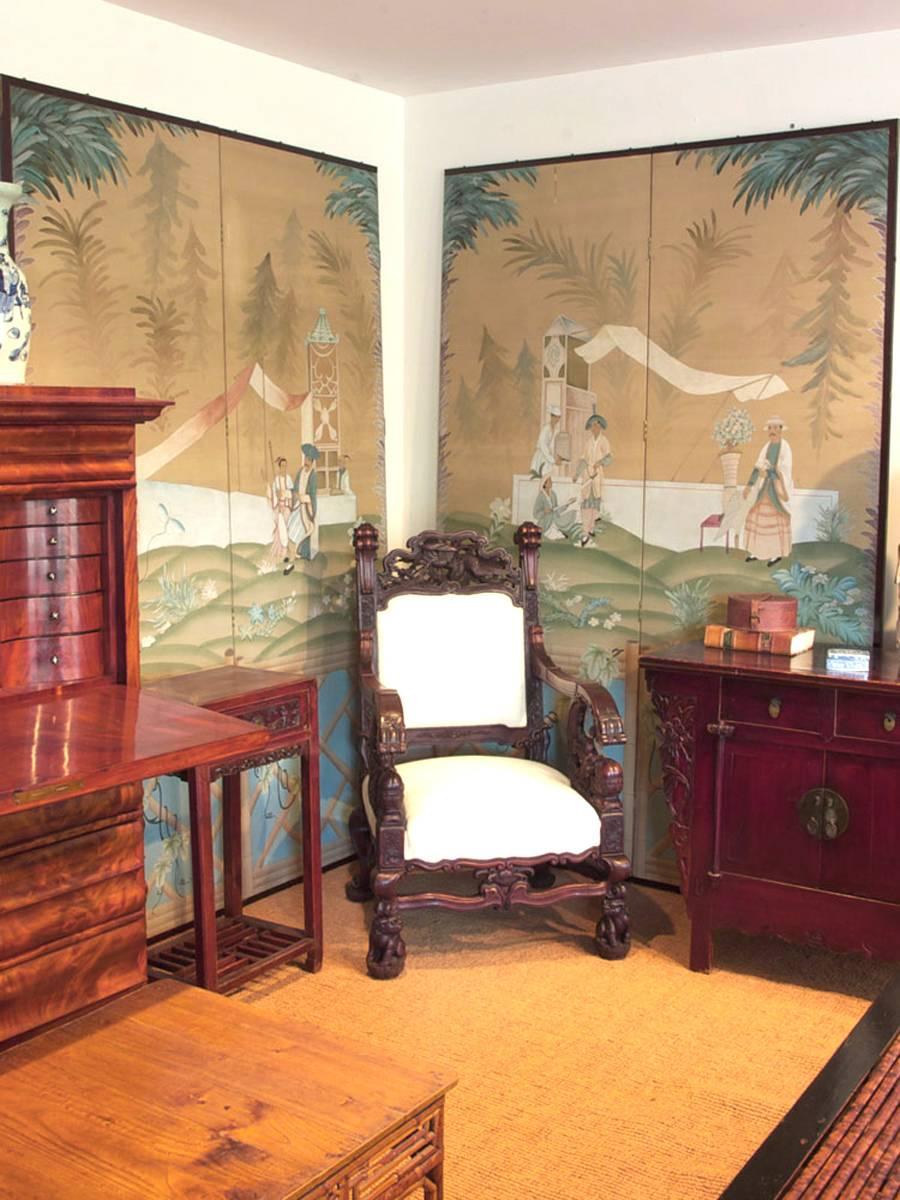 Long Vintage Screen in Chinoiserie with Four Painted Panels of Chinese Scenes 5