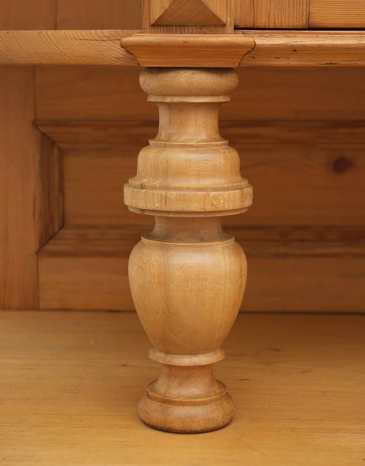 German Antique Pine Gründerzeit Buffet Cupboard, circa 1880