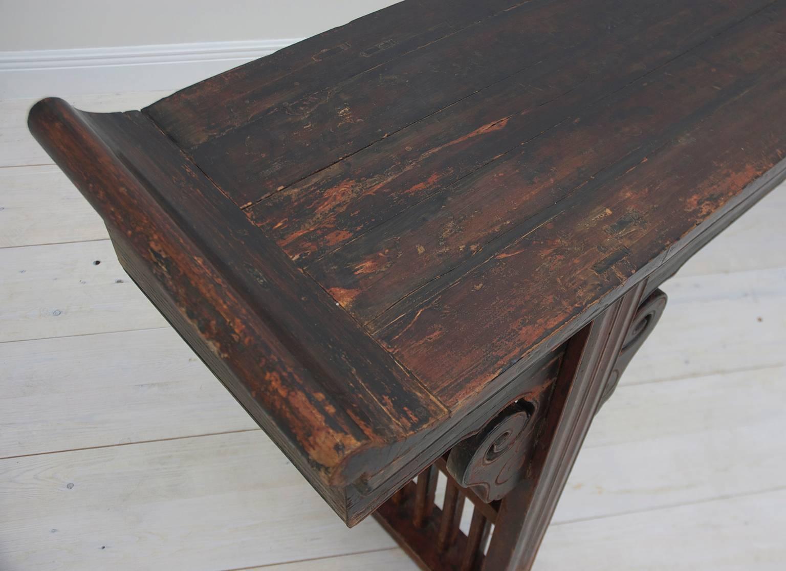 Early 19th Century Chinese Ming-Form Altar Table in Elm Wood, Jiangsu Province 1
