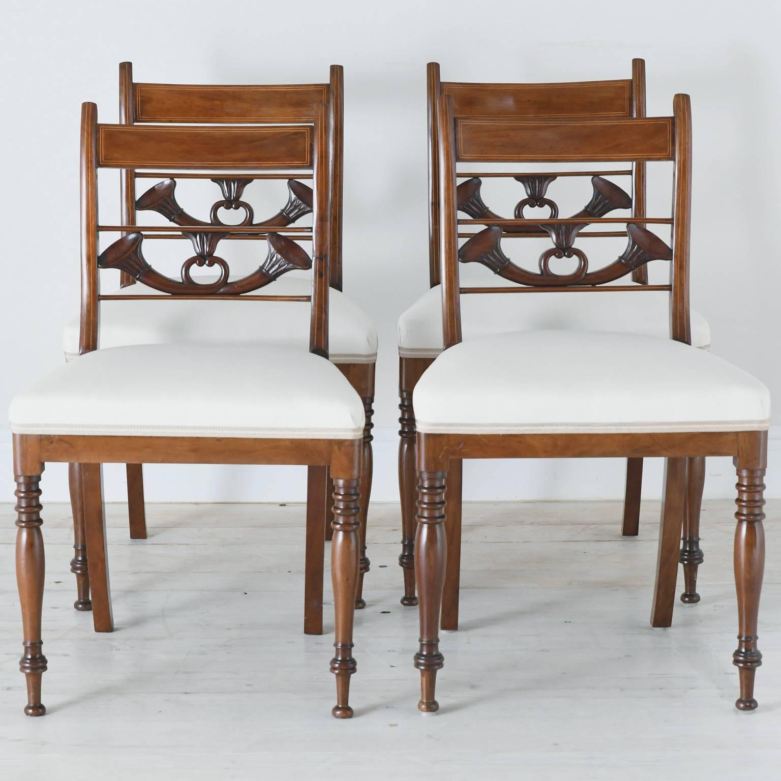 Set of 4 Antique English Regency Dining Chairs in Mahogany w/ Upholstered Seat In Good Condition For Sale In Miami, FL