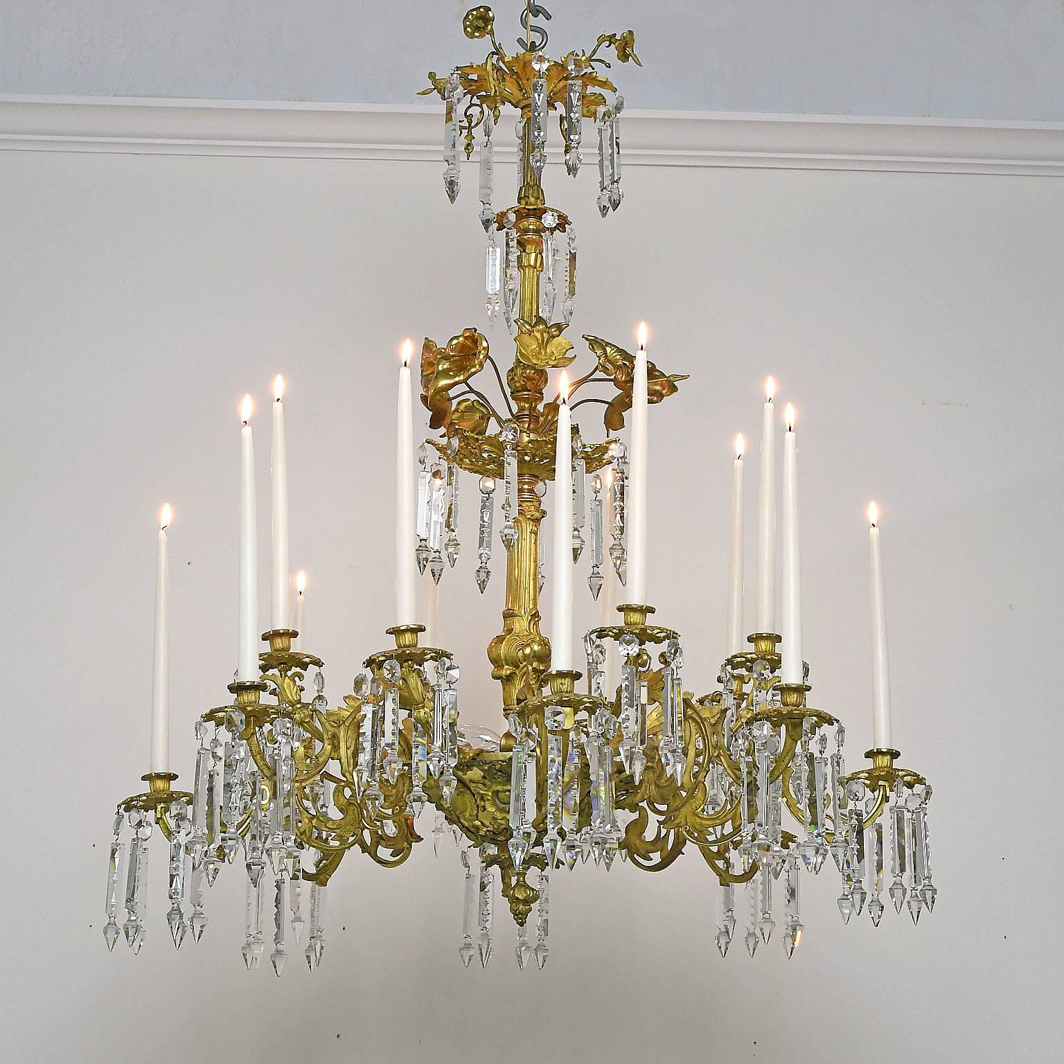 Belle Époque French Rococo Style Bronze Doré Chandelier with 16 Candles & 6 lights, ca 1840