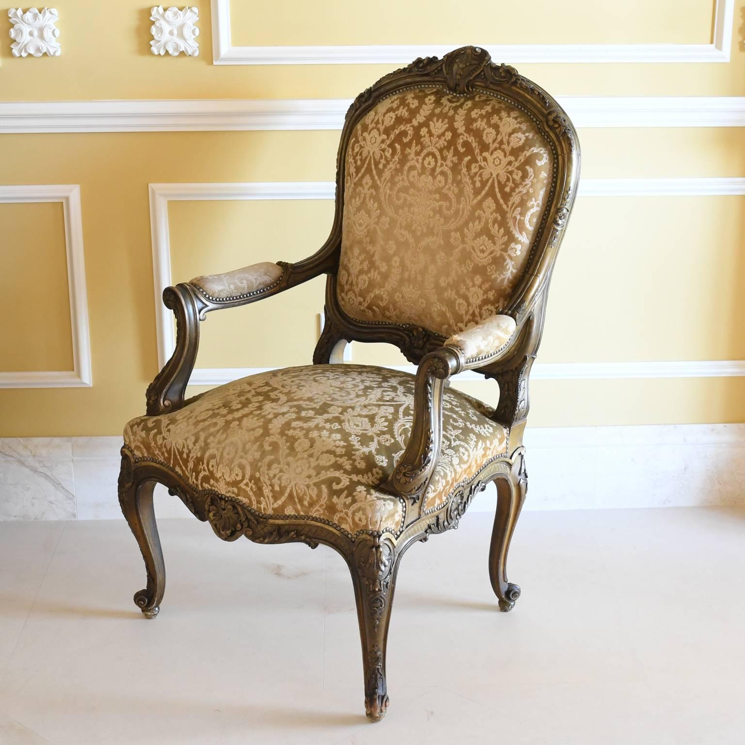 Gilt Pair of 19th Century Early Belle Époque French Fauteuils in the Louis XV Style For Sale