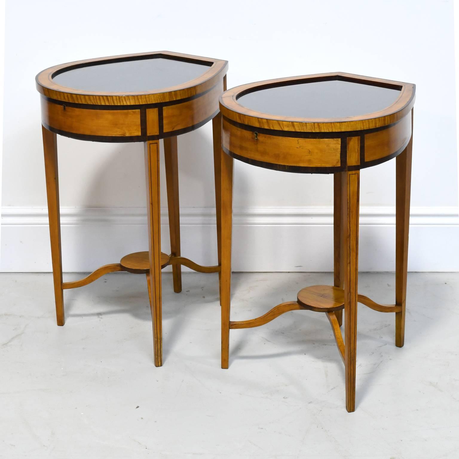 20th Century Pair of Edwardian Satinwood, Parcel-Ebonized Curio Tables, circa 1900 For Sale