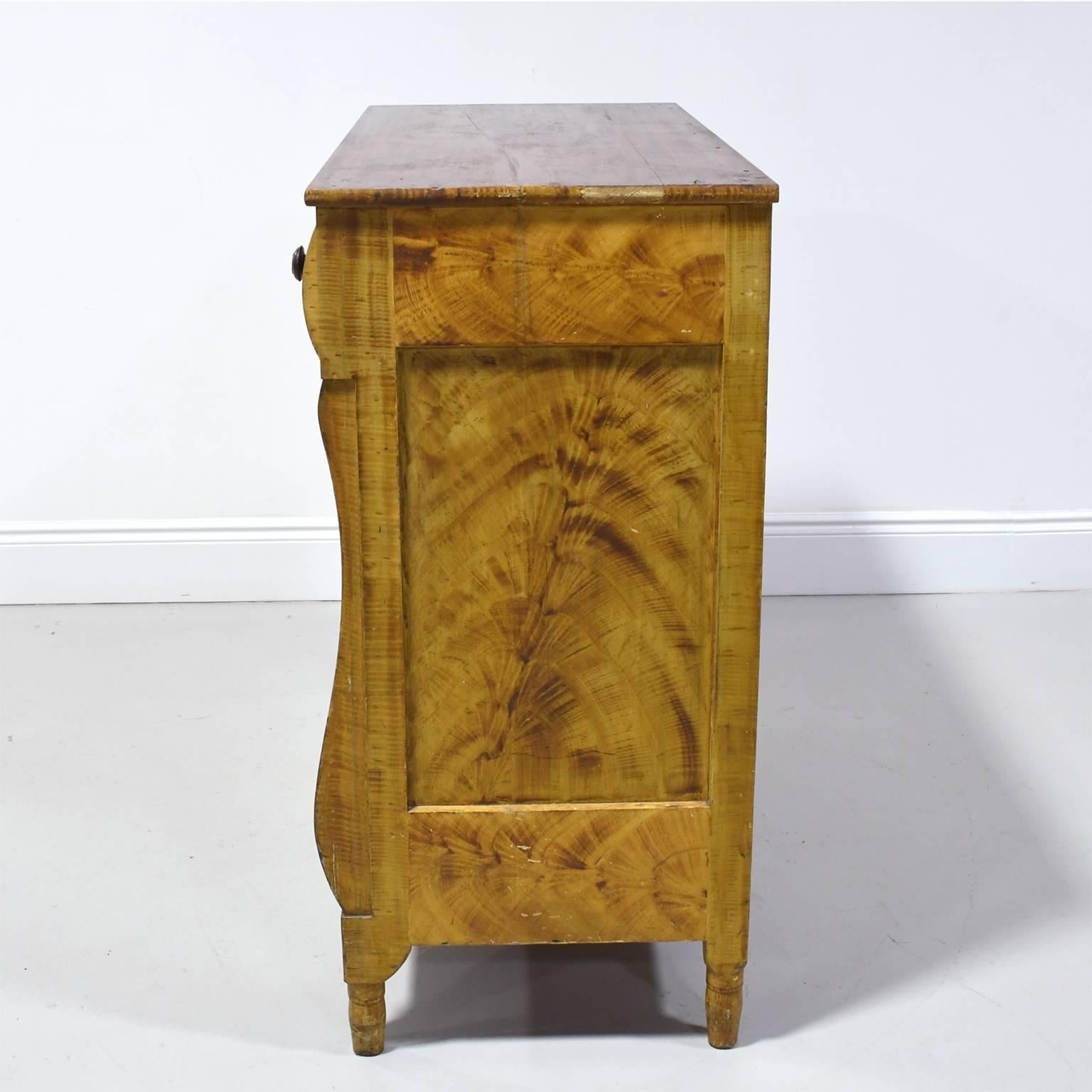 Polychromed Lancaster County American Empire Faux-Grained Chest of Drawers, circa 1830