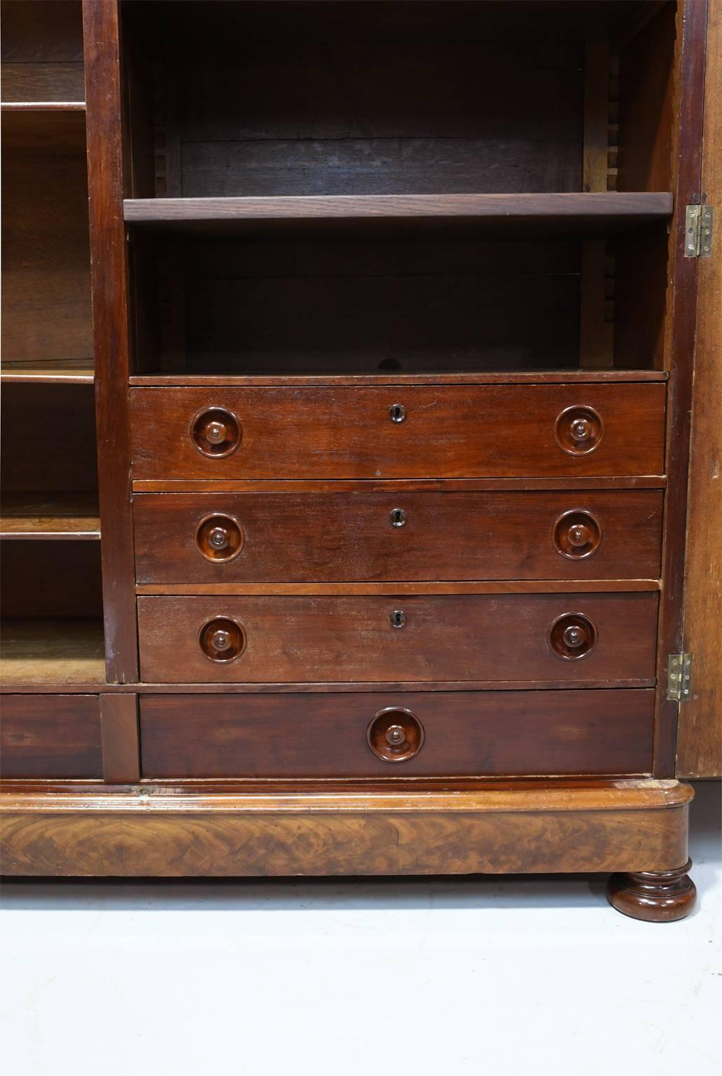 Mid-19th Century Large French Louis Philippe Armoire in Figured Mahogany with Original Interior