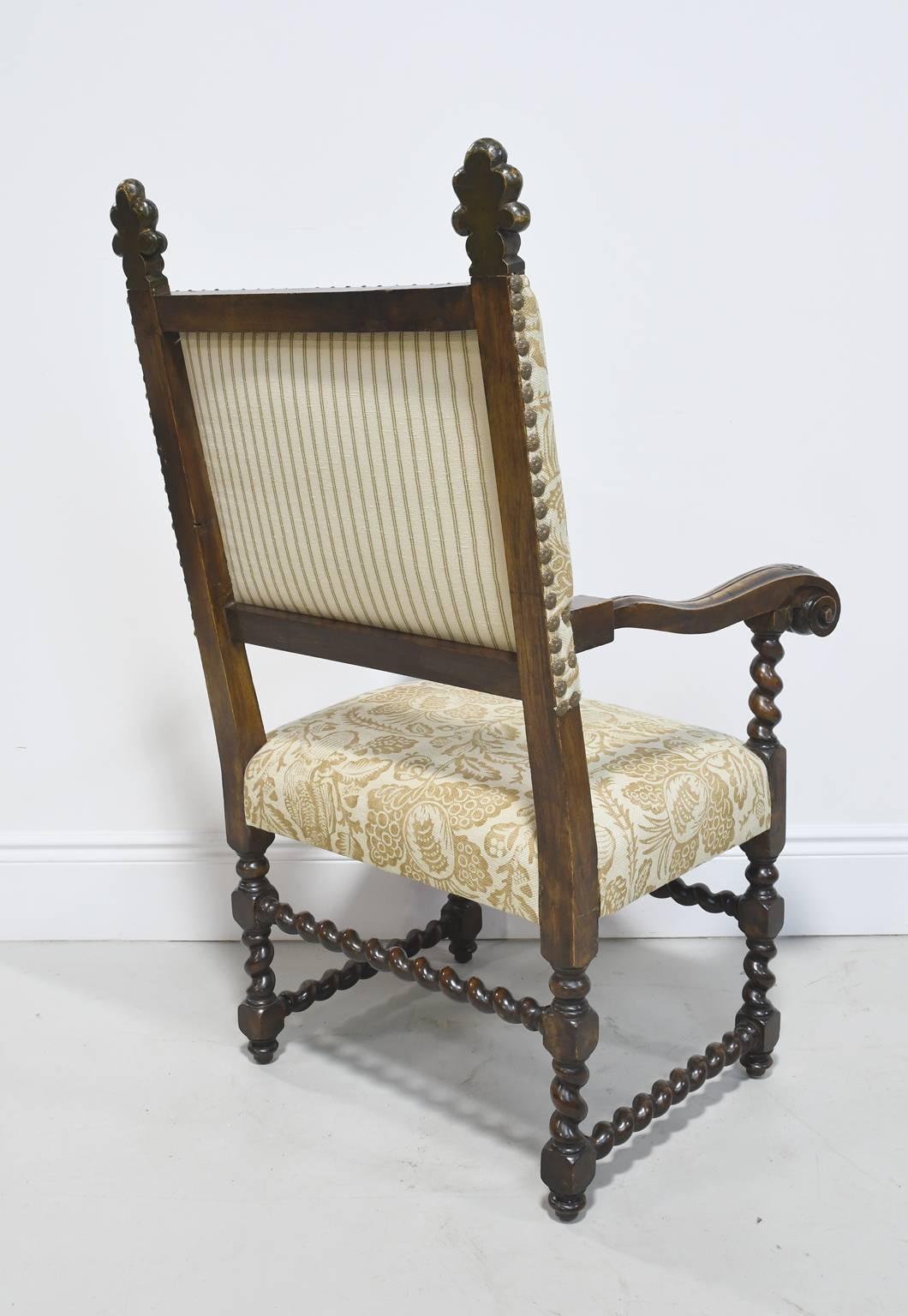 Pair of 19th Century Jacobean Style Throne Chairs with Carved Royal Plumes For Sale 1