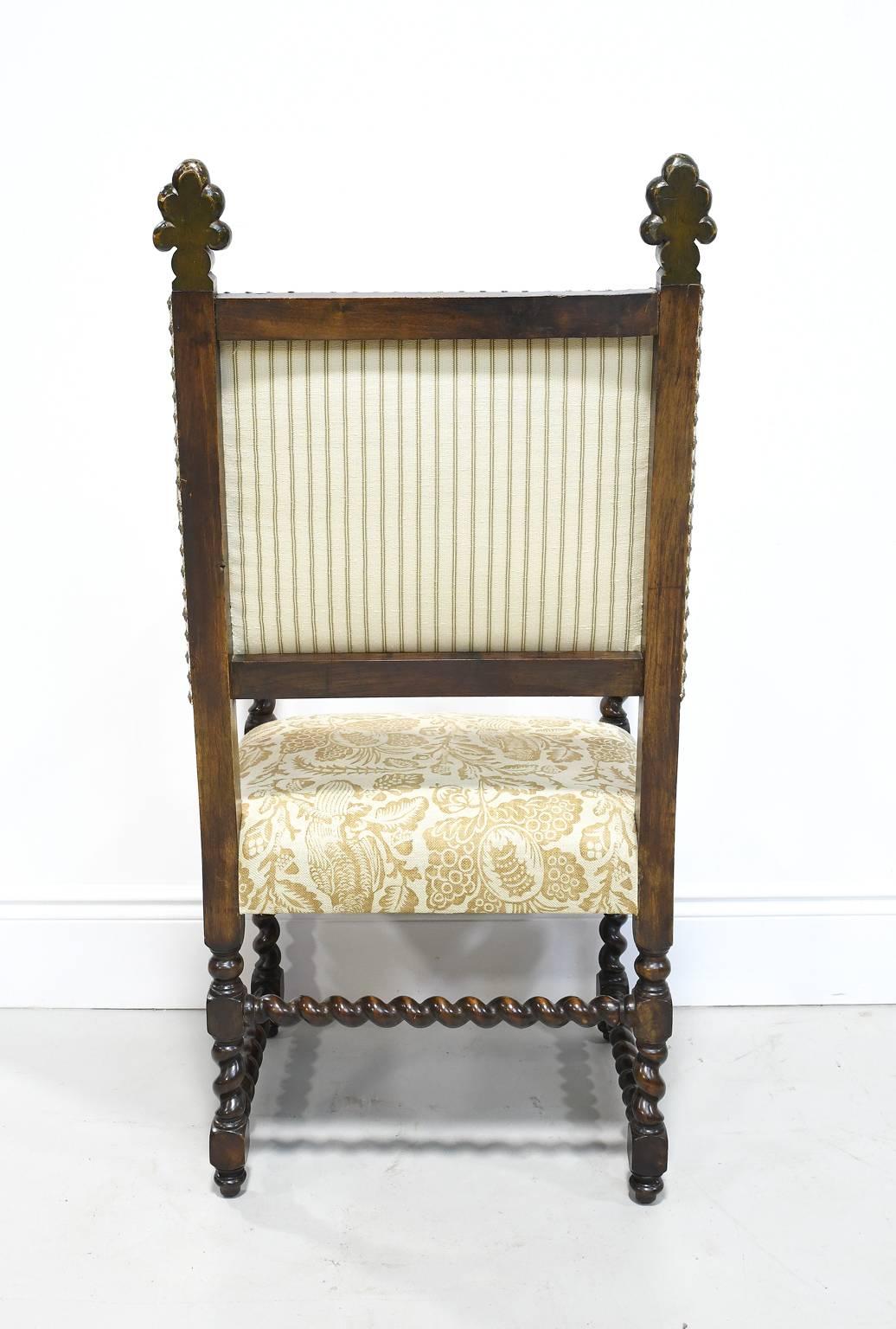 Pair of 19th Century Jacobean Style Throne Chairs with Carved Royal Plumes For Sale 2