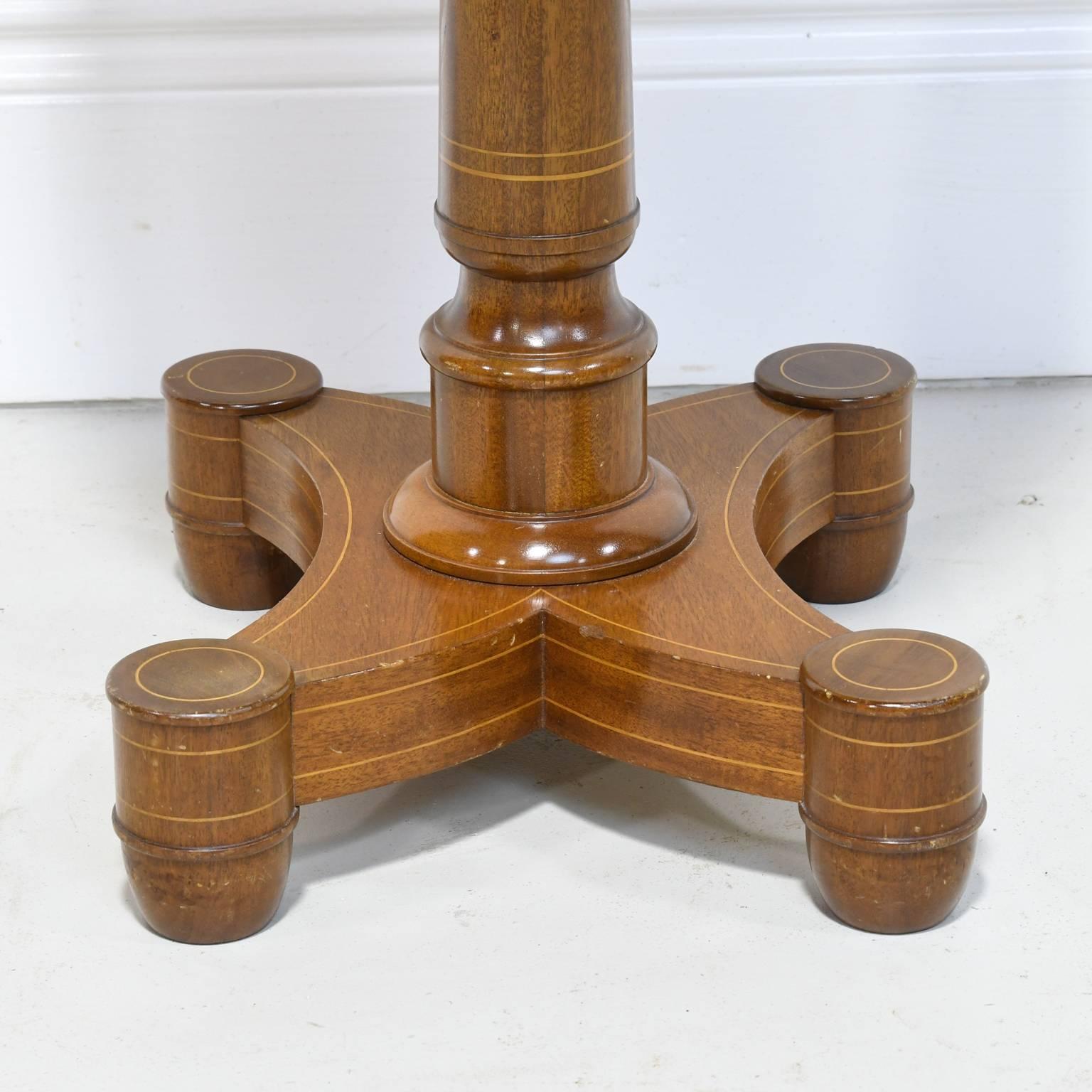 Late 19th Century Oval Sewing Table in Light Mahogany with Line Inlays 4