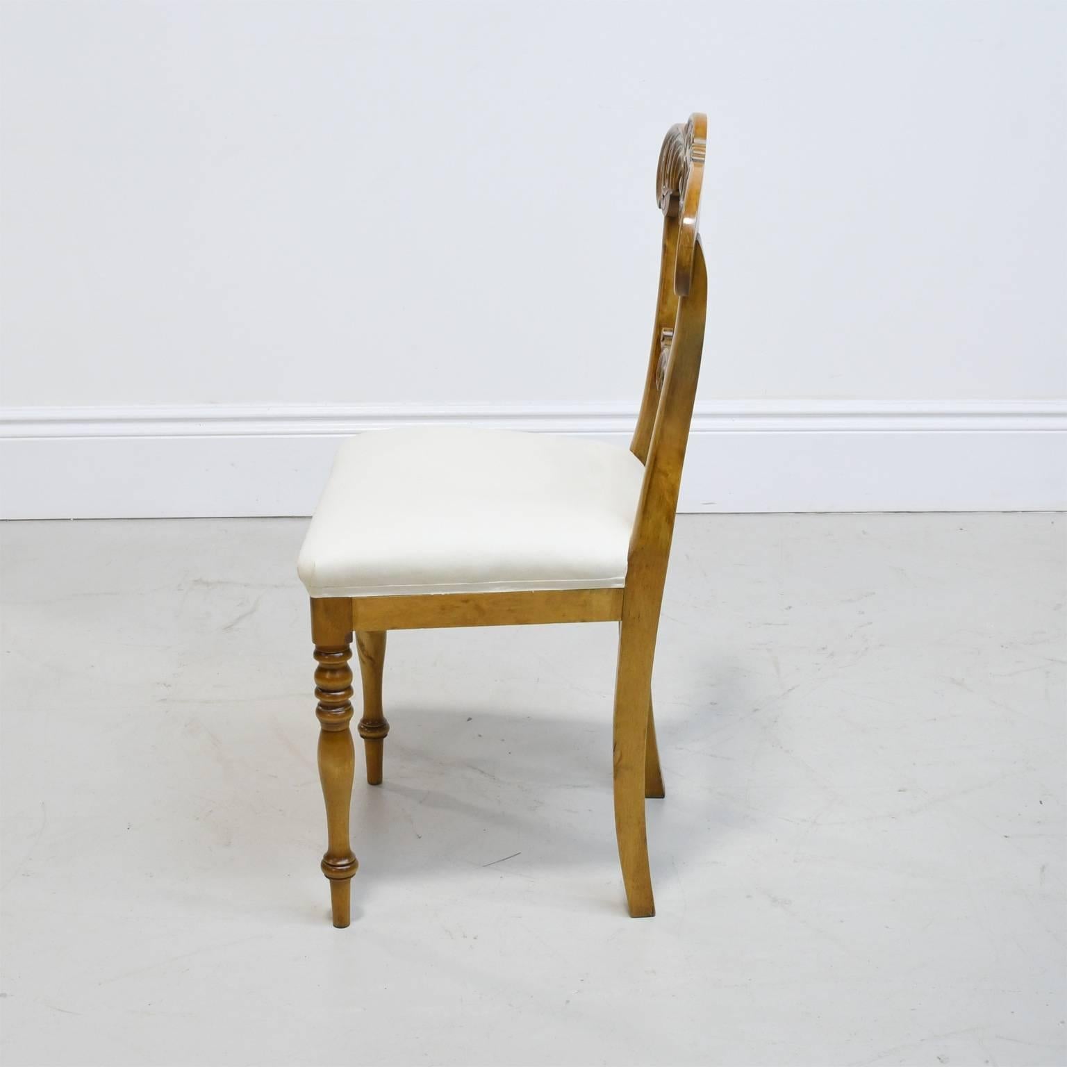 19th Century Set of Six Karl Johan Dining Chairs in Birch with Upholstered Seats In Good Condition For Sale In Miami, FL