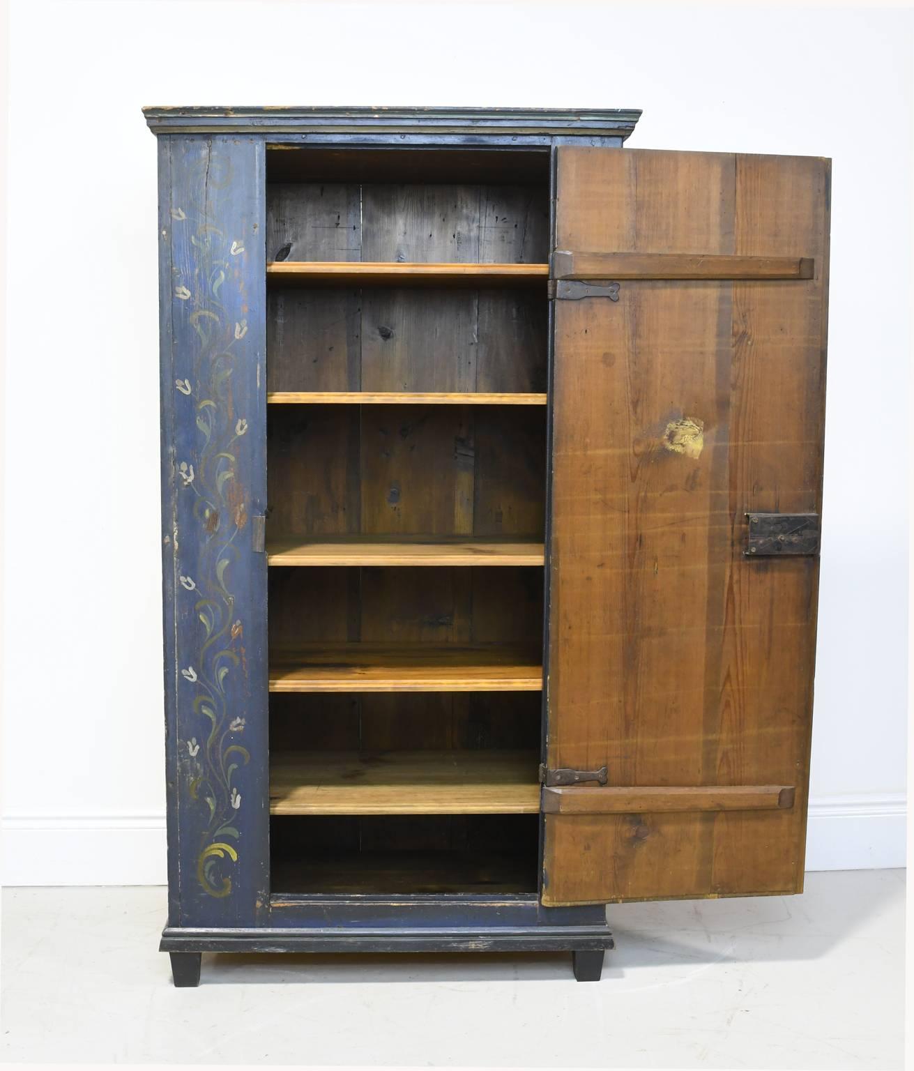 18th Century Wedding Armoire with Original Blue Paint In Good Condition In Miami, FL