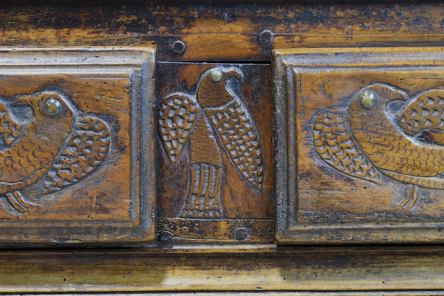 18th Century French Buffet in Walnut with Carvings of Birds 1