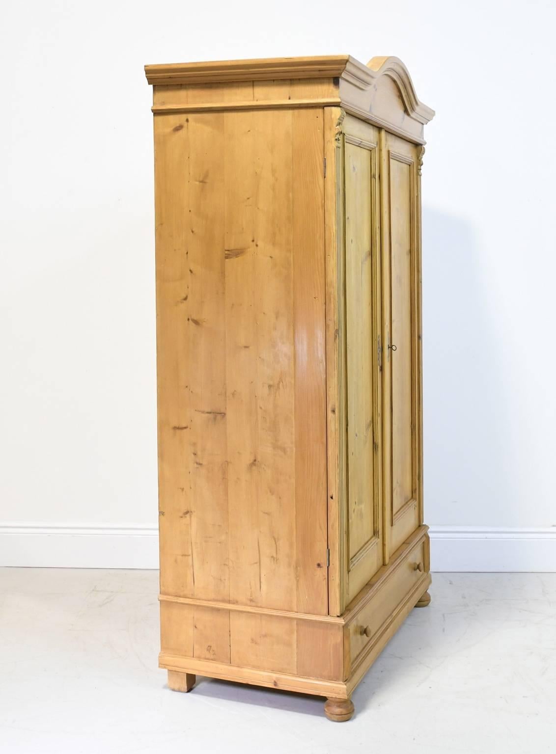 Country 19th Century Austrian Armoire in Pine