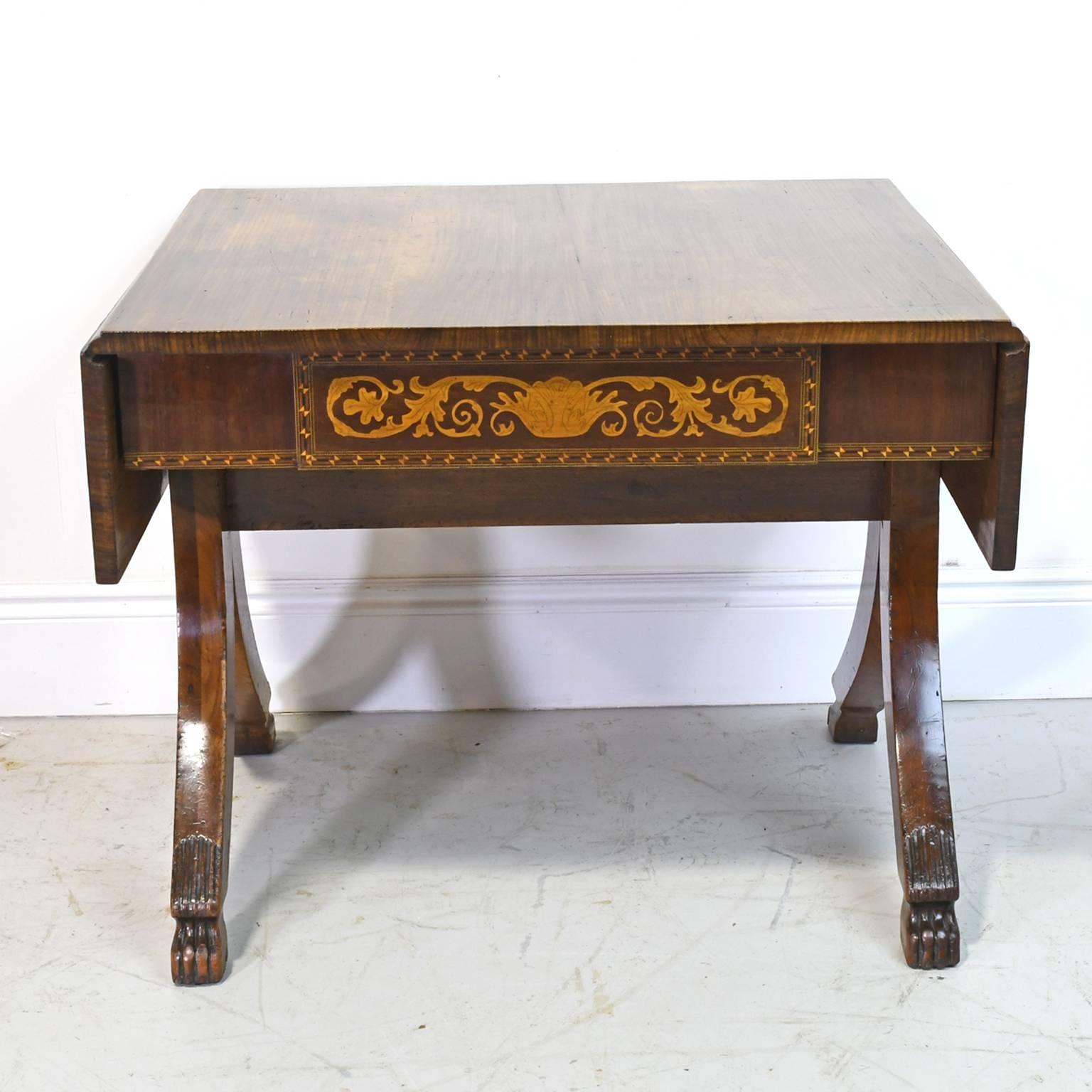 19th Century Italian Empire Writing Table in Mahogany with Marquetry For Sale 1