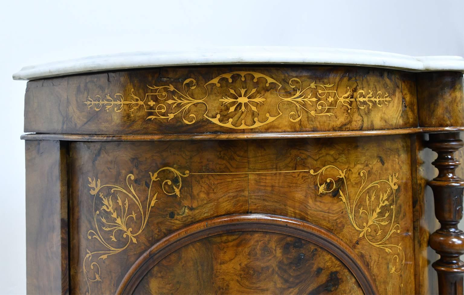 Carrara Marble 19th Century English Sideboard in Burl Walnut with Marquetry withMarble Top
