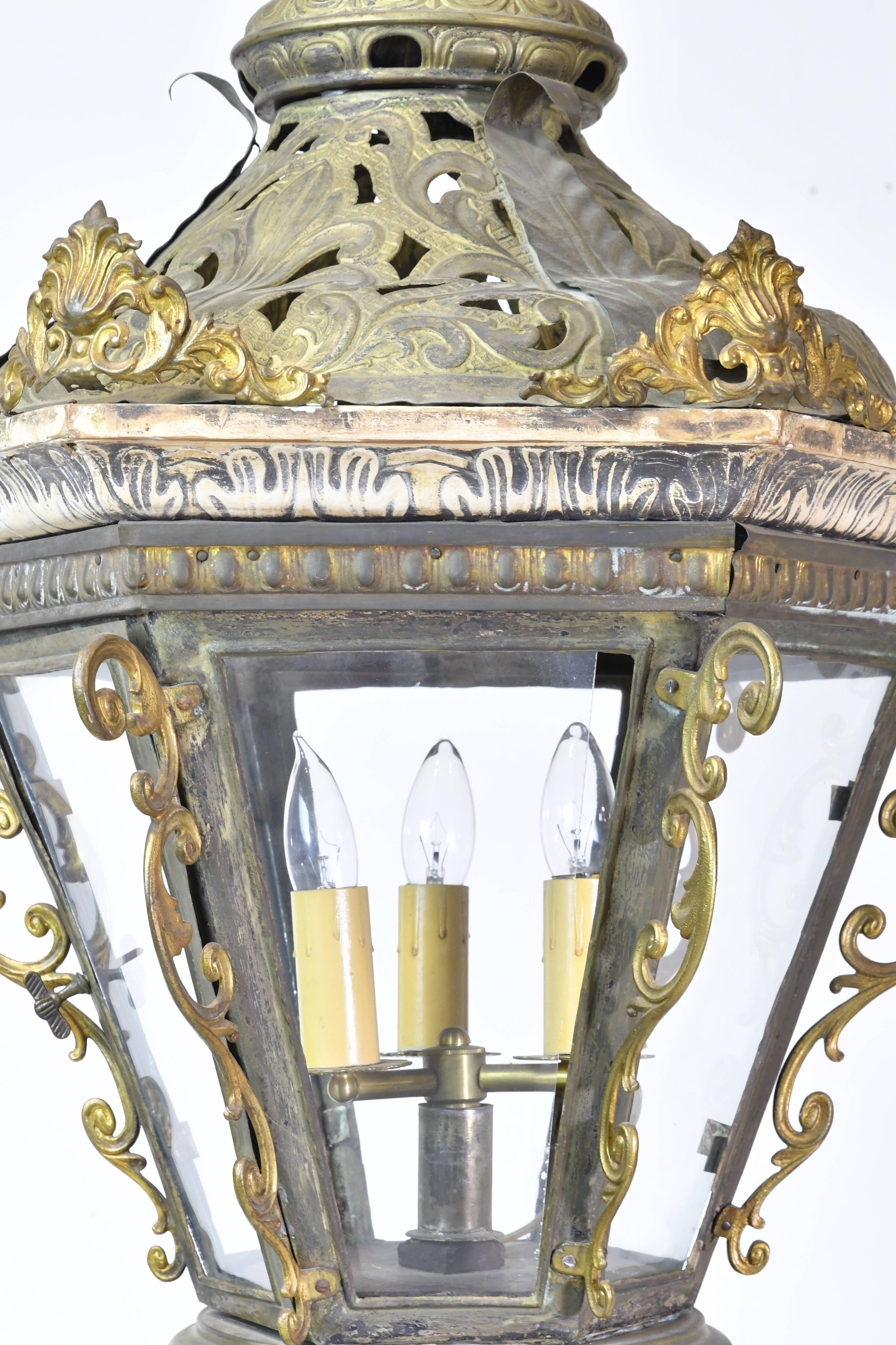 Baroque Revival Pair of Late 19th Century Baroque-Style Venetian Gondola Lanterns For Sale