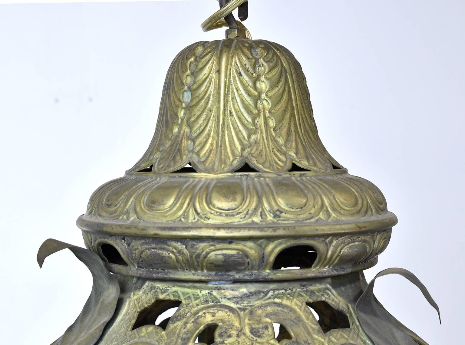 Gesso Pair of Late 19th Century Baroque-Style Venetian Gondola Lanterns For Sale