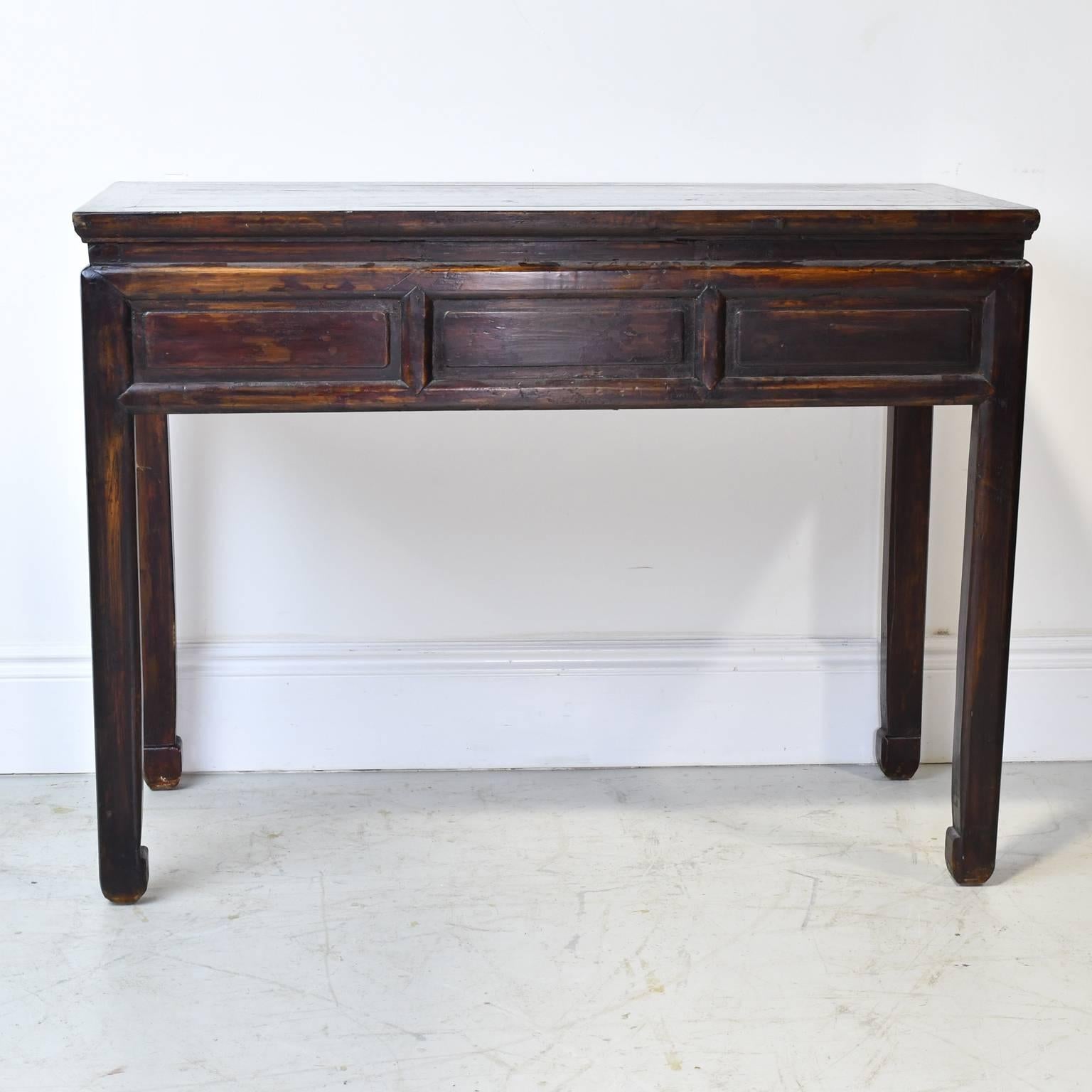 18th Century 19th Century Qing Dynasty Chinese Sofa Table with Black Lacquer & Three Drawers For Sale