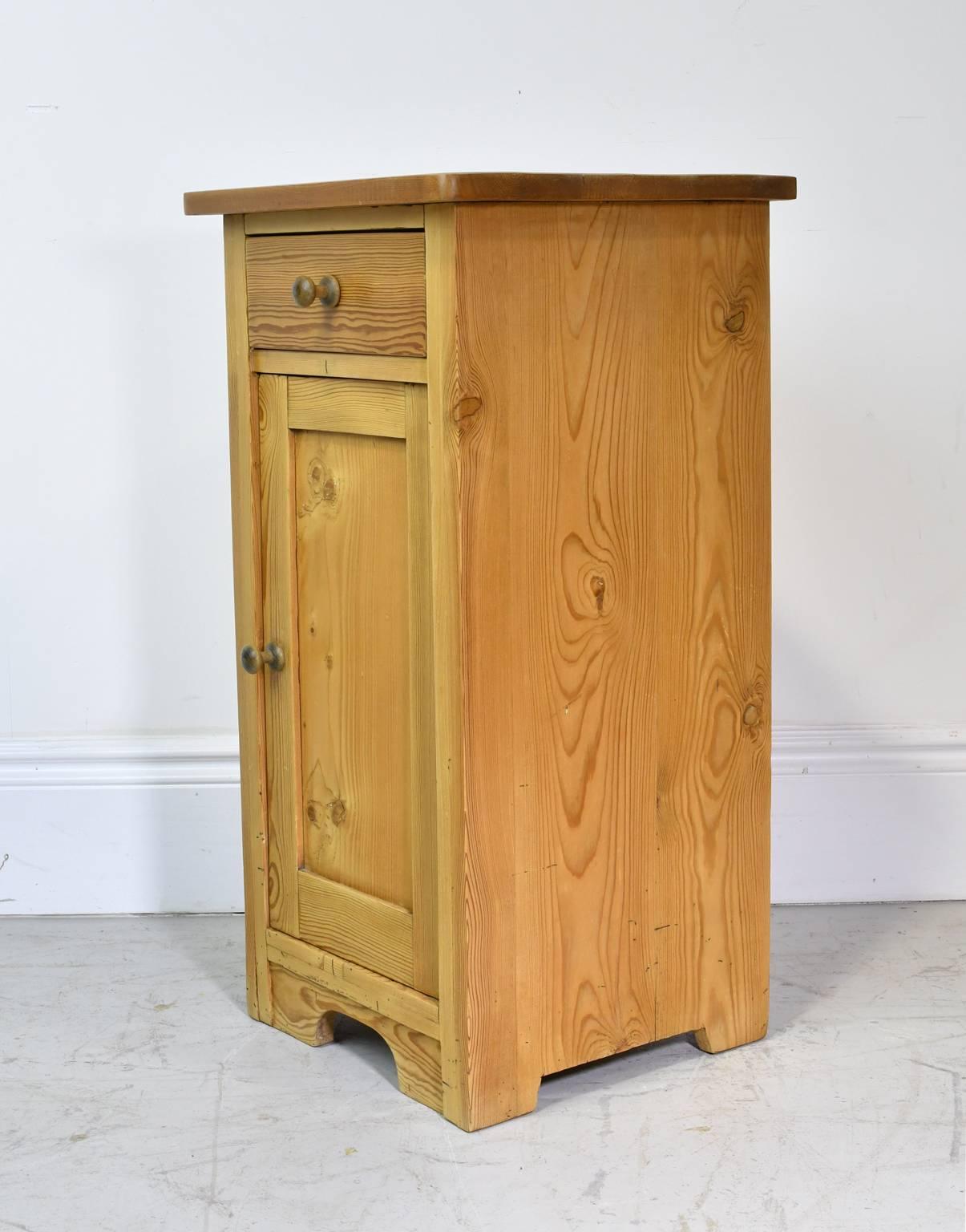 Country Nightstand or Pot Cupboard in Pine, Northern Europe, circa 1920