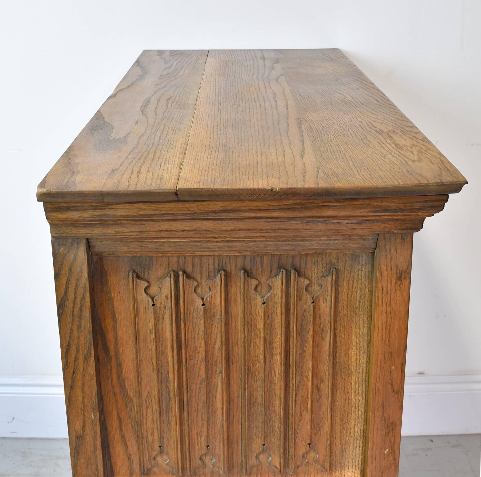 Early 20th Century Arts & Crafts Bar Cabinet in Oak with Carved Panels For Sale 1