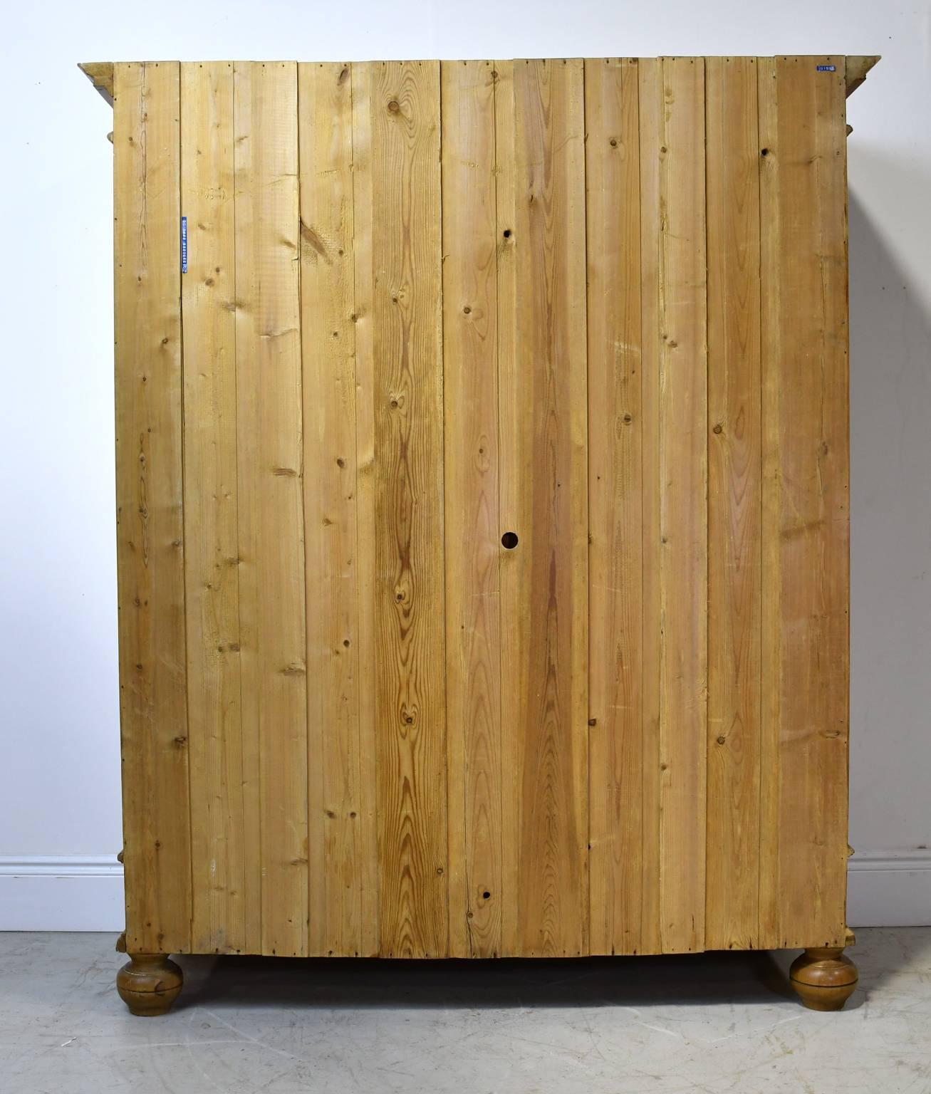 19th Century Large Grunderzeit Armoire in Pine 5