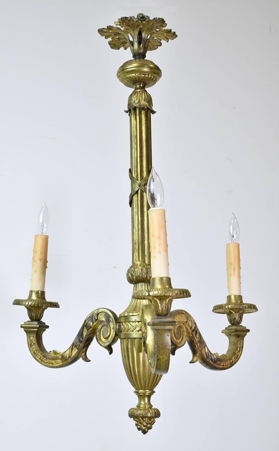 Early 20th Century French Belle Époque Three-Light Chandelier in Bronze Doré 3