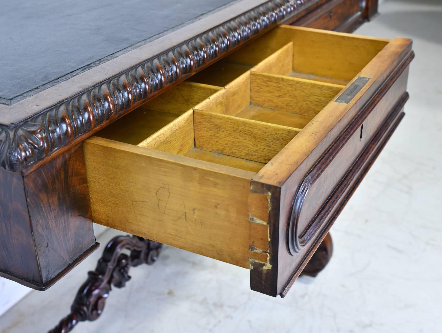 19th Century New York Meeks & Sons Writing Table in Plum Mahogany with Leather, circa 1840 For Sale