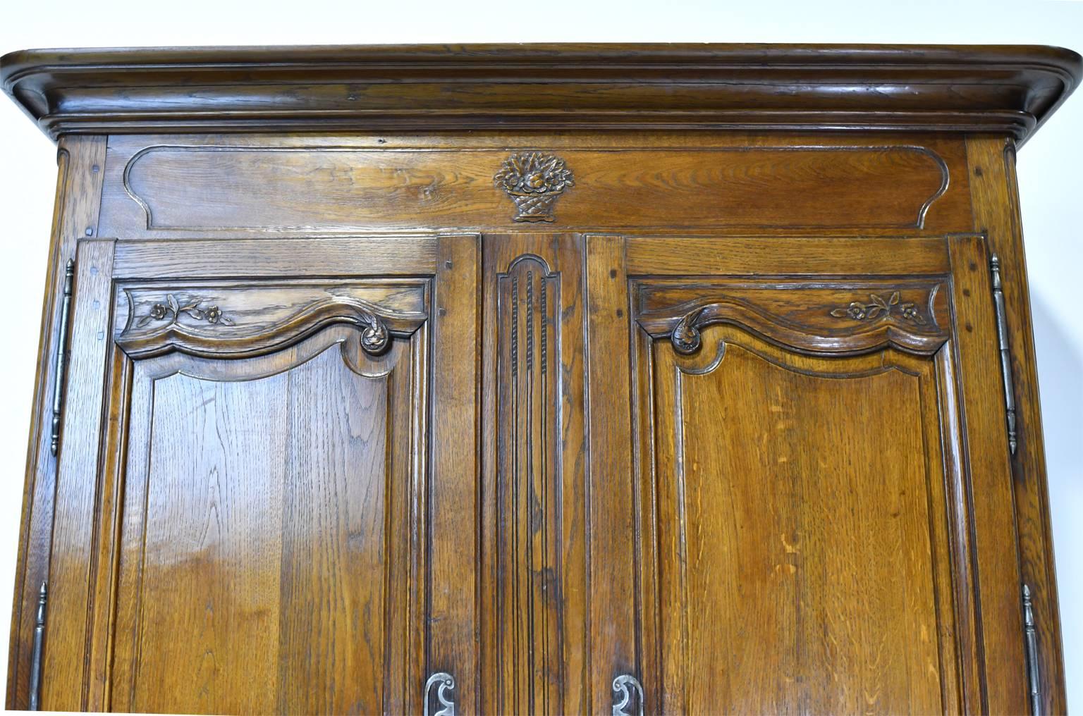 18th Century Tall French Buffet a Deux Corps in Oak with Hand-Carved Panels 3