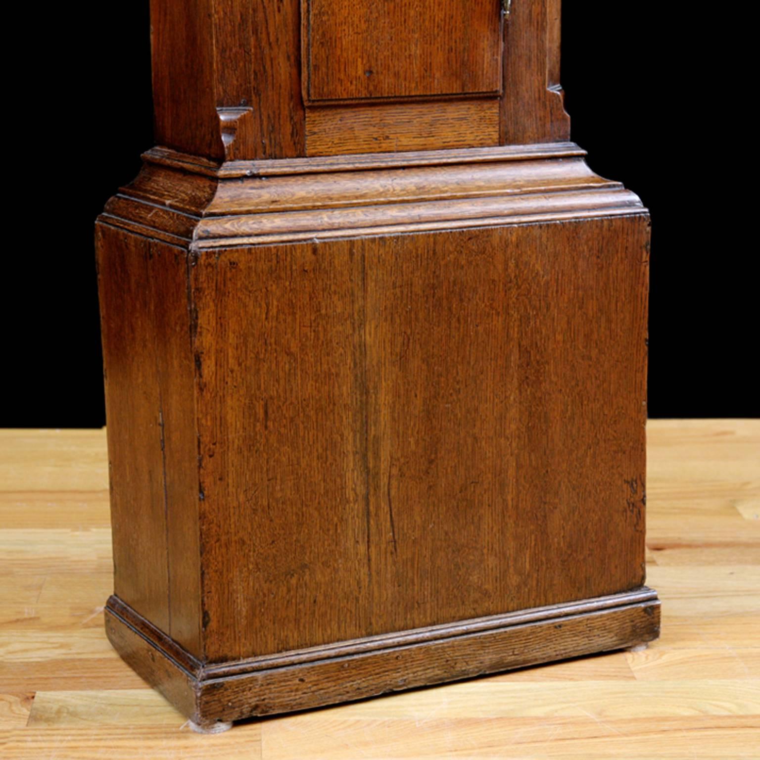 English Case Clock in Oak with 8-Day Movement and Brass Dial, circa 1830 2